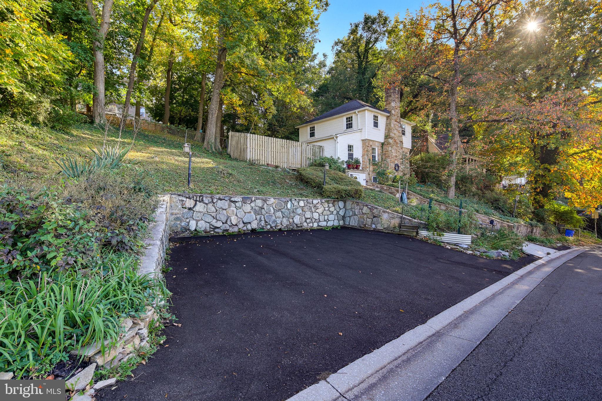 2301 POPLAR DRIVE