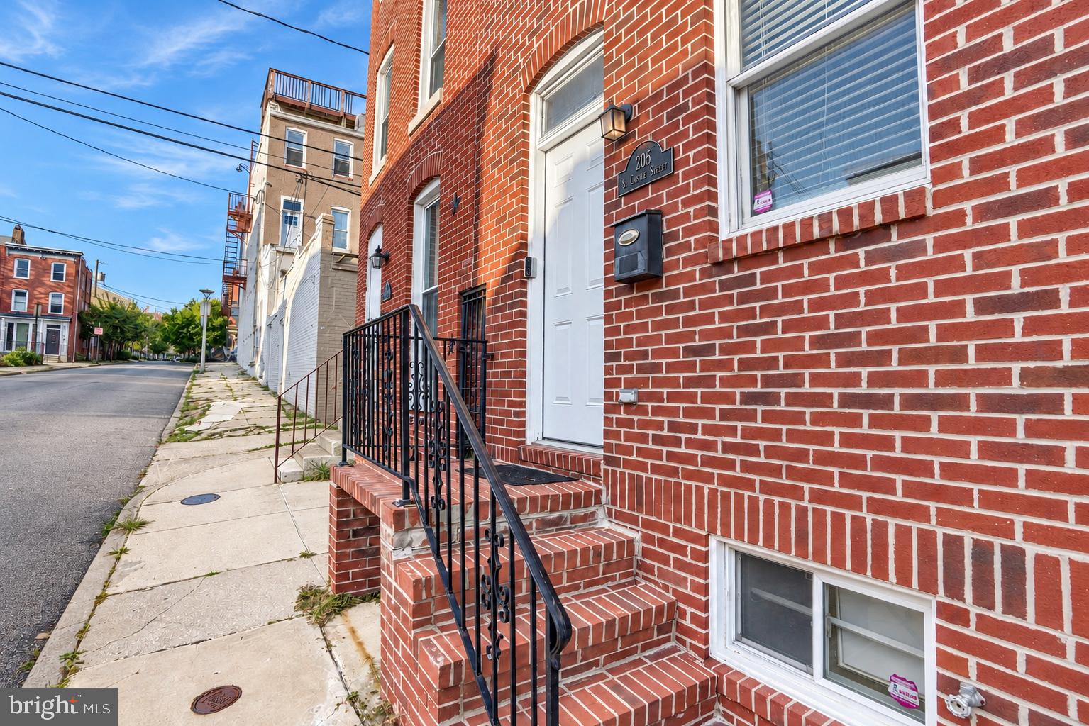 205 S CASTLE STREET