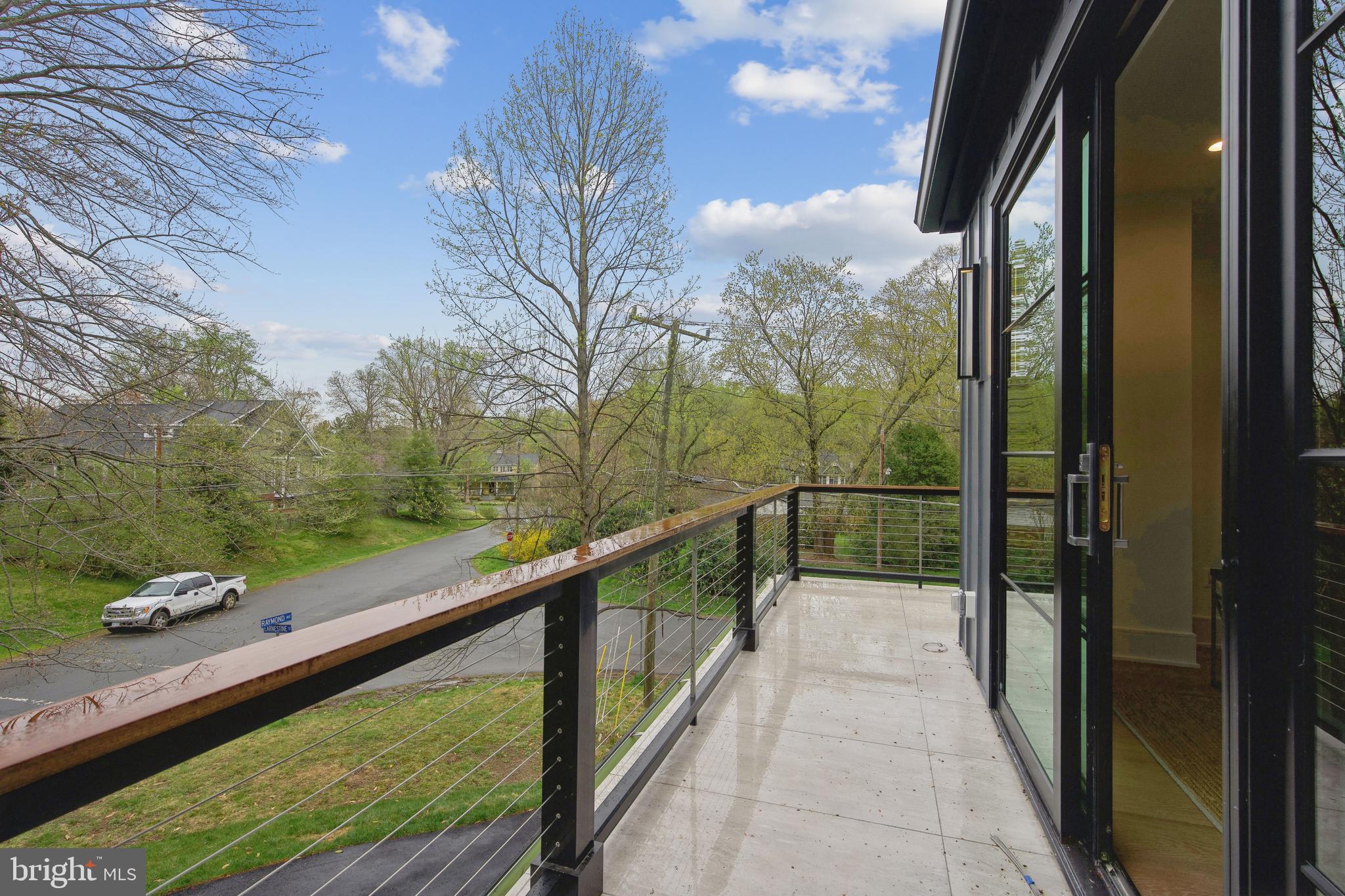 HANSBOROUGH - Residential