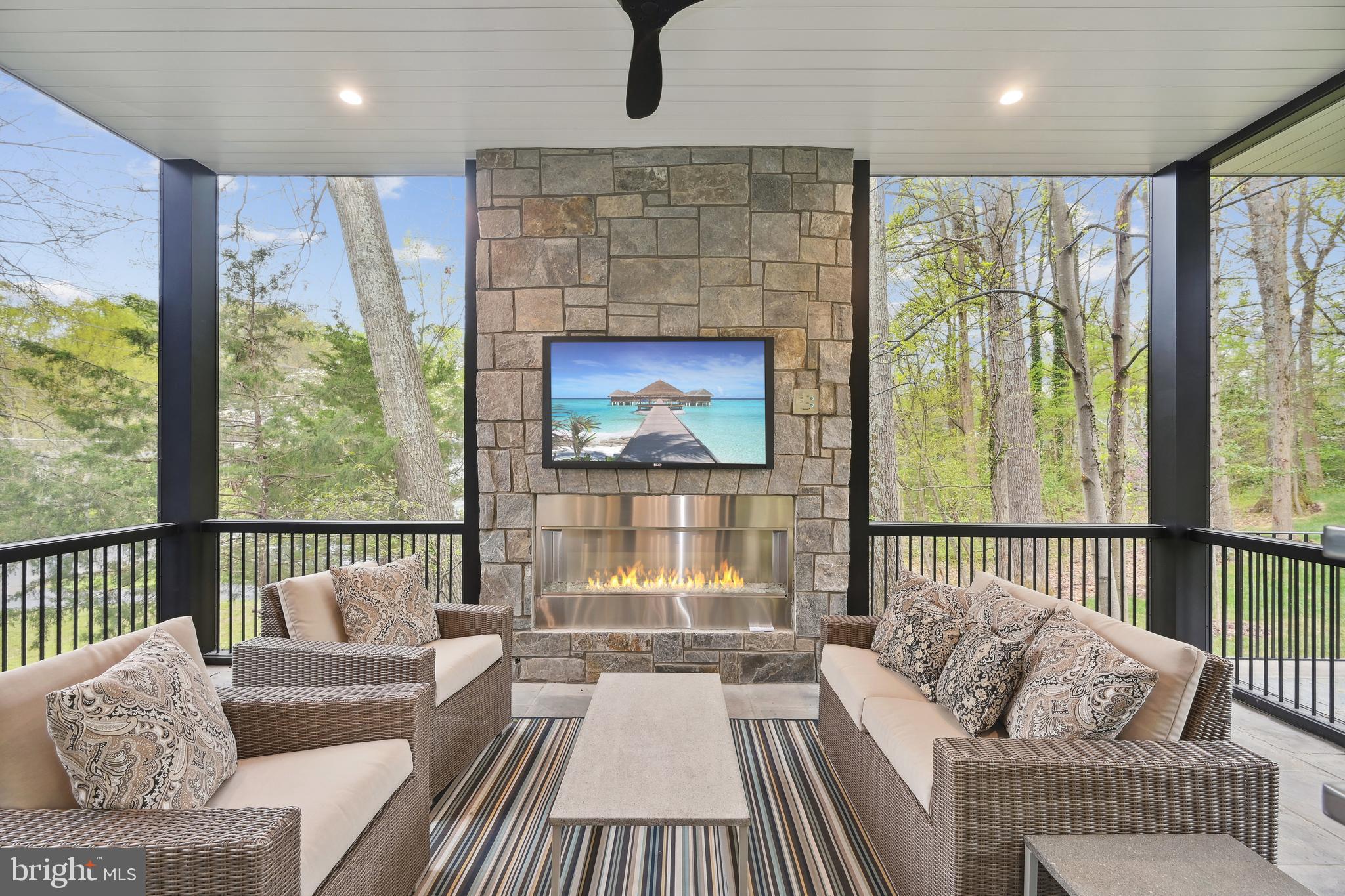 HANSBOROUGH - Residential