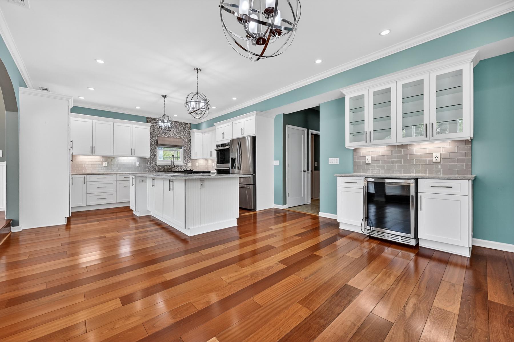 LOCH HAVEN - Residential