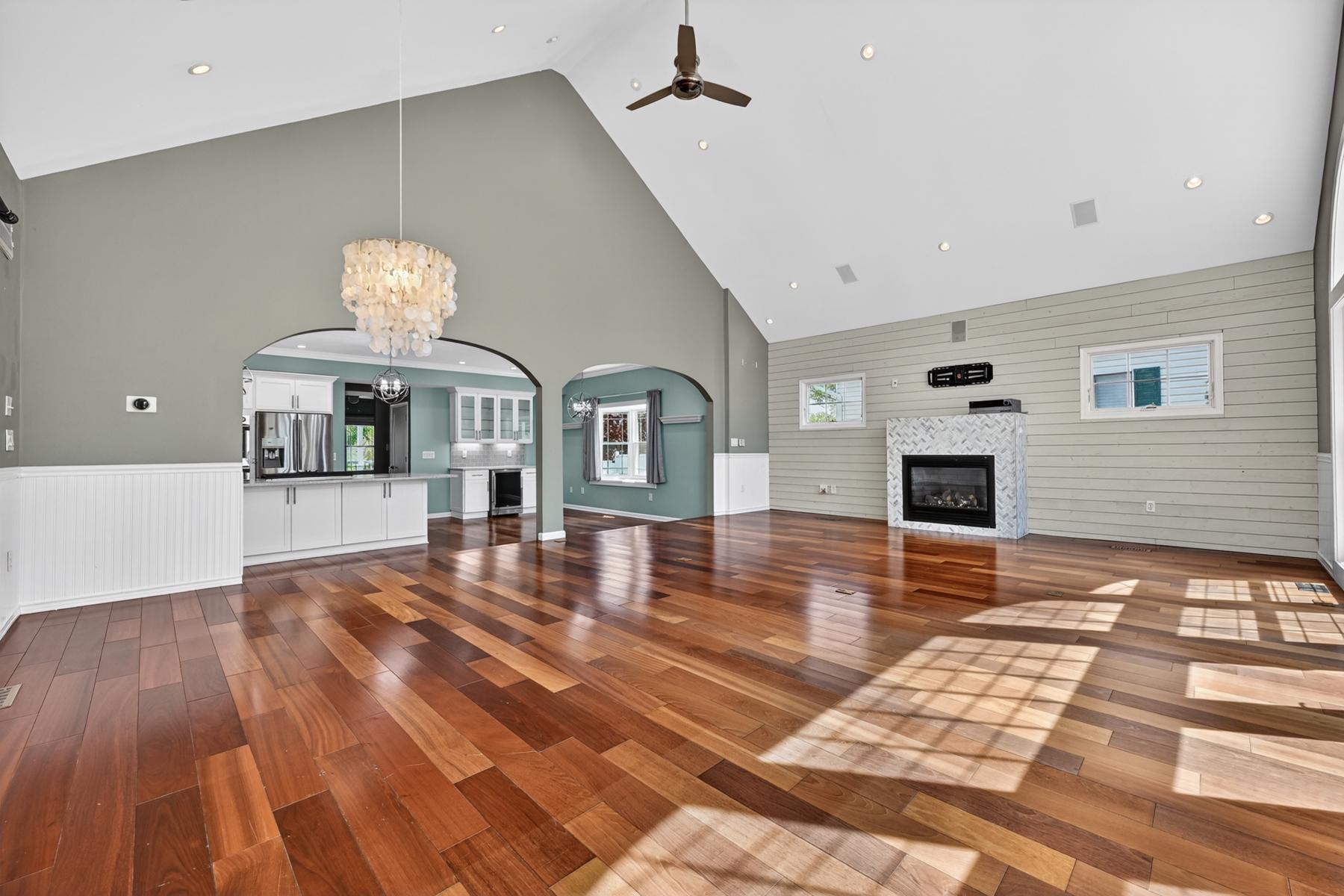 LOCH HAVEN - Residential