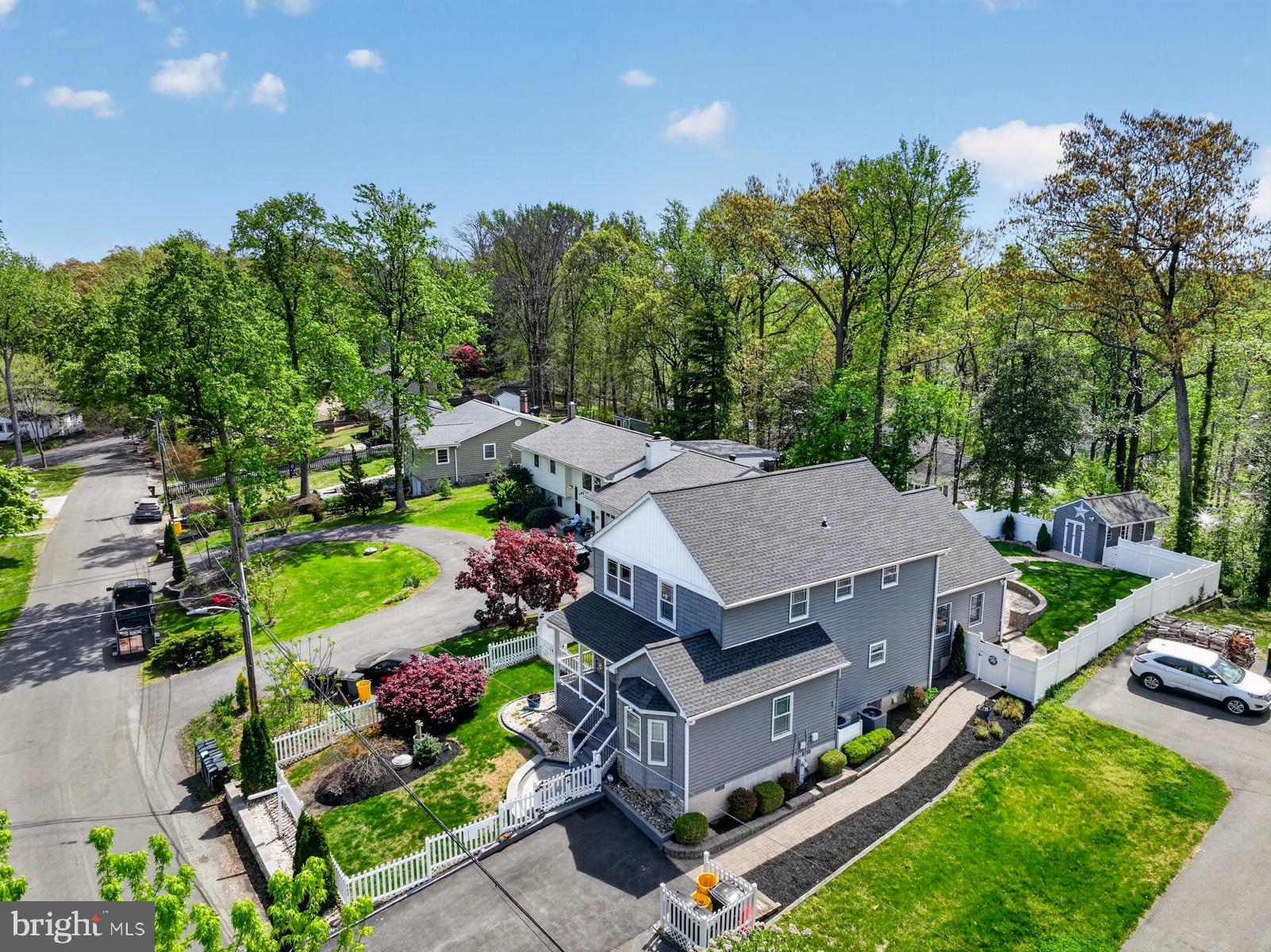 LOCH HAVEN - Residential