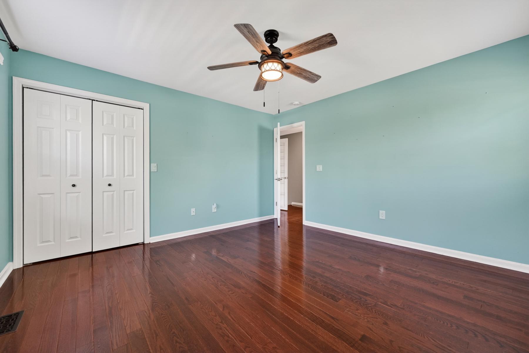 LOCH HAVEN - Residential