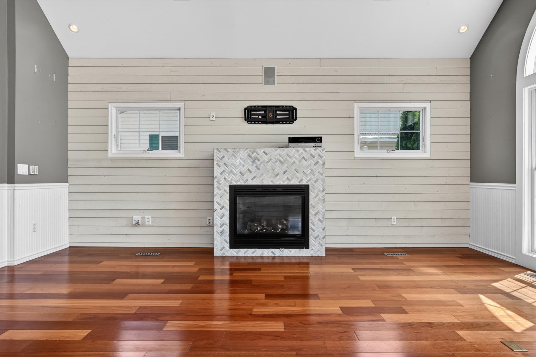 LOCH HAVEN - Residential