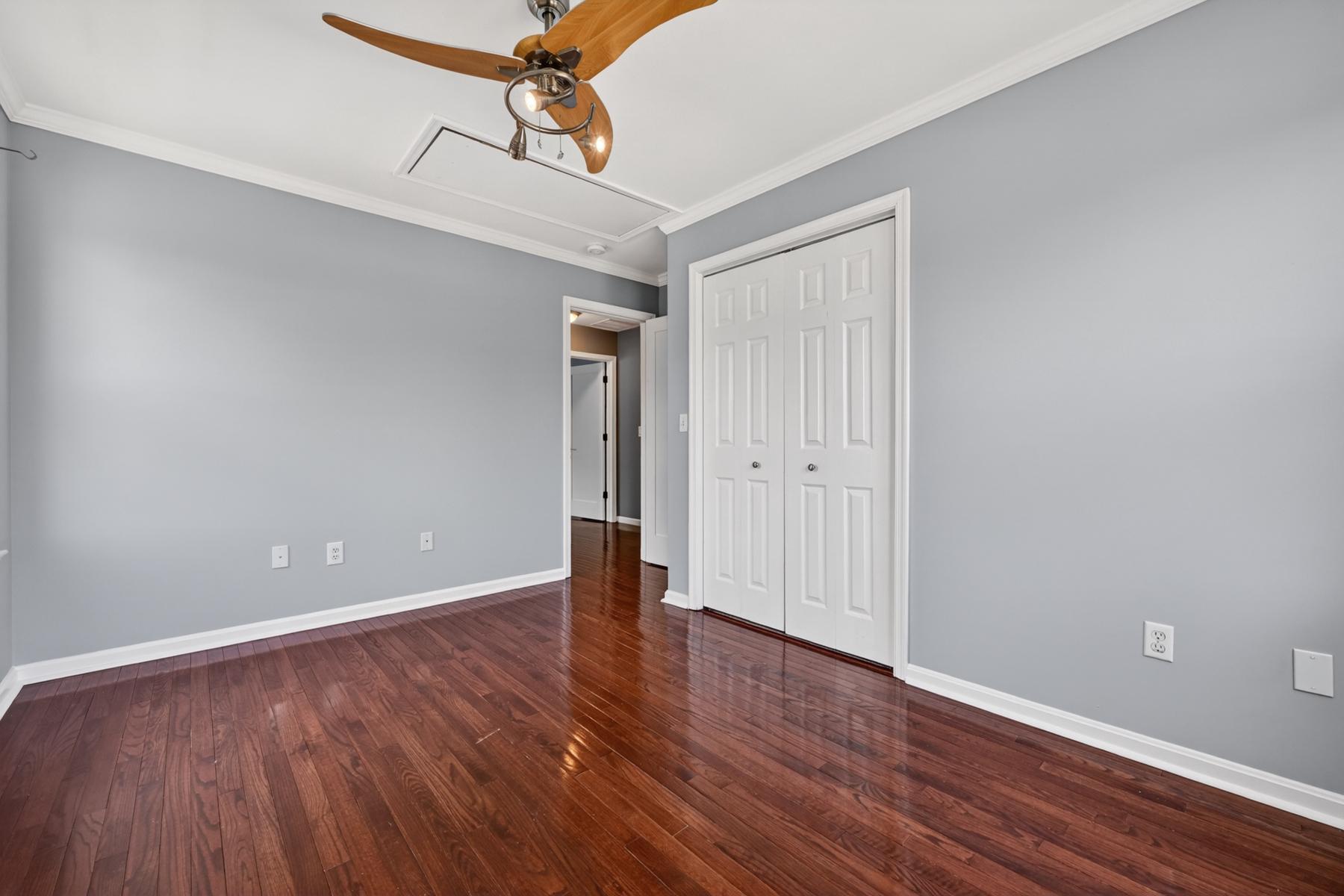 LOCH HAVEN - Residential