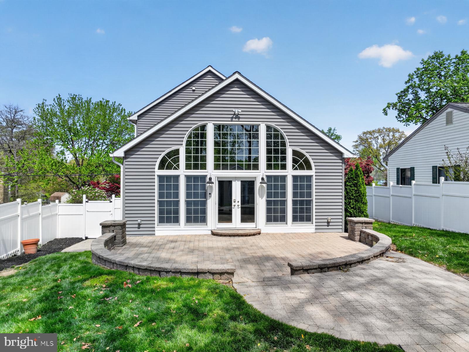 LOCH HAVEN - Residential