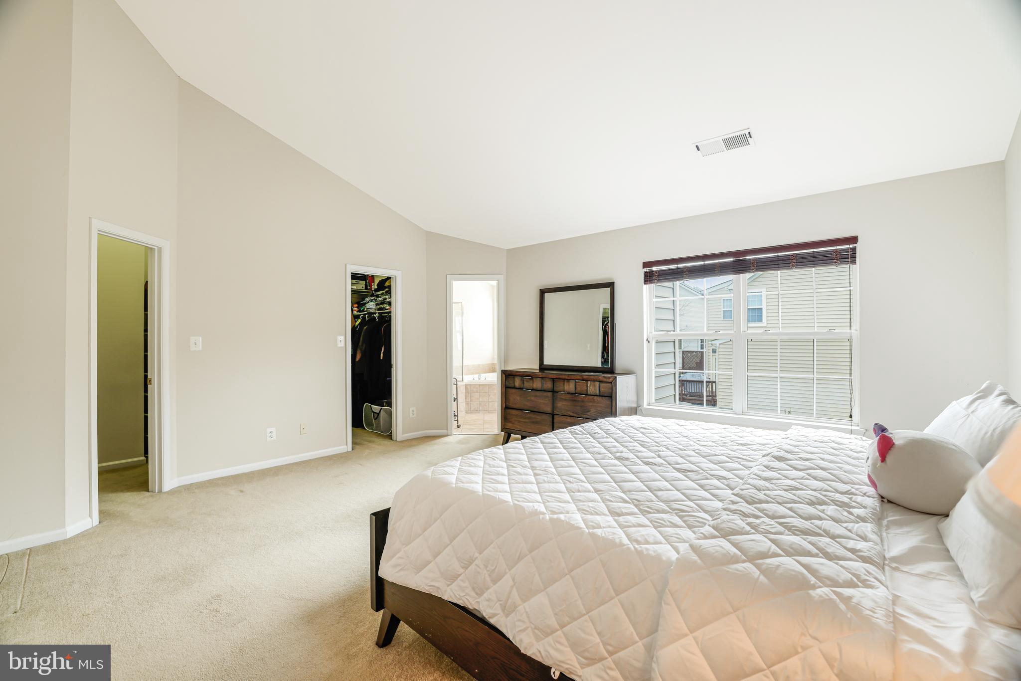 KINCAID FOREST - Residential Lease