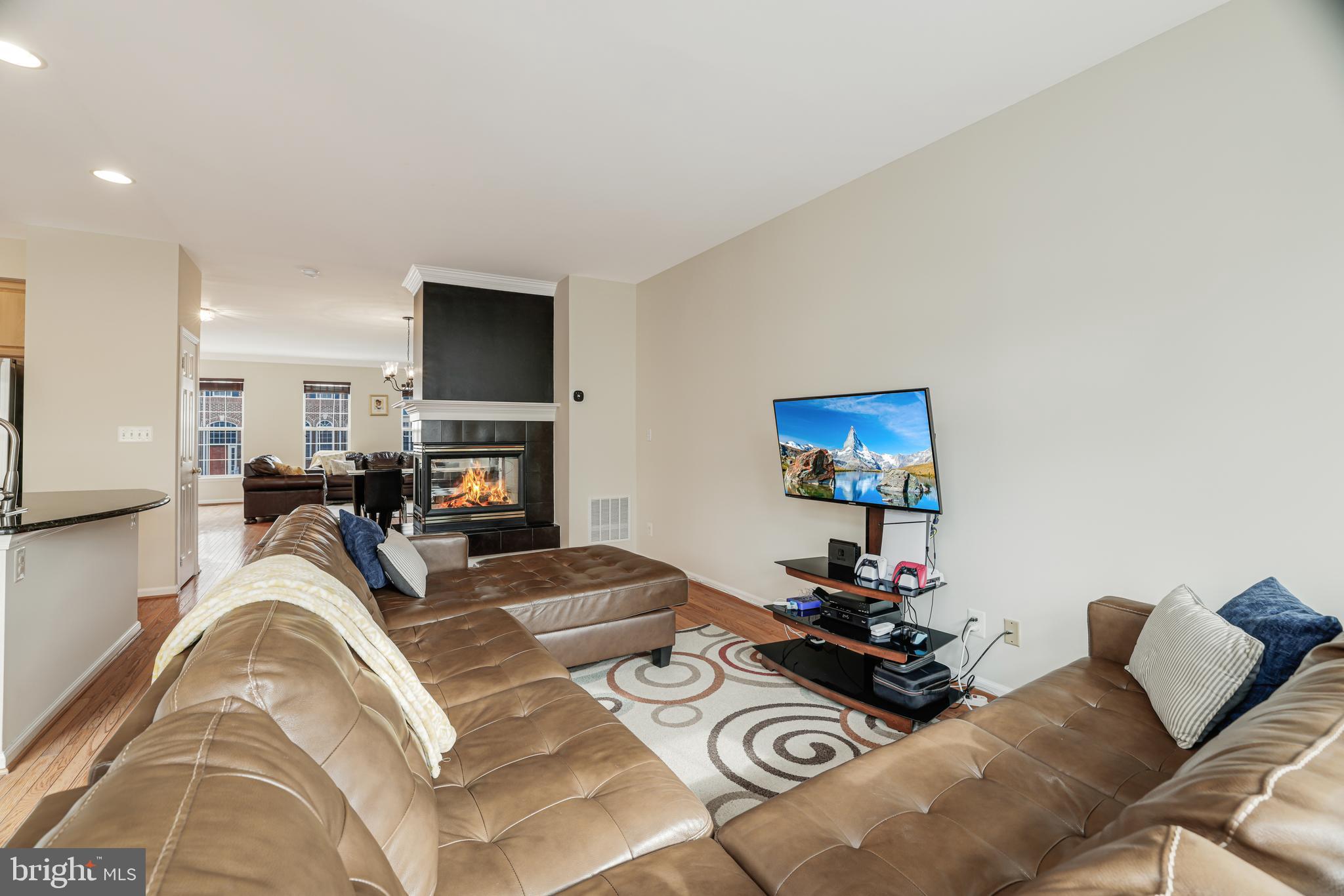 KINCAID FOREST - Residential Lease