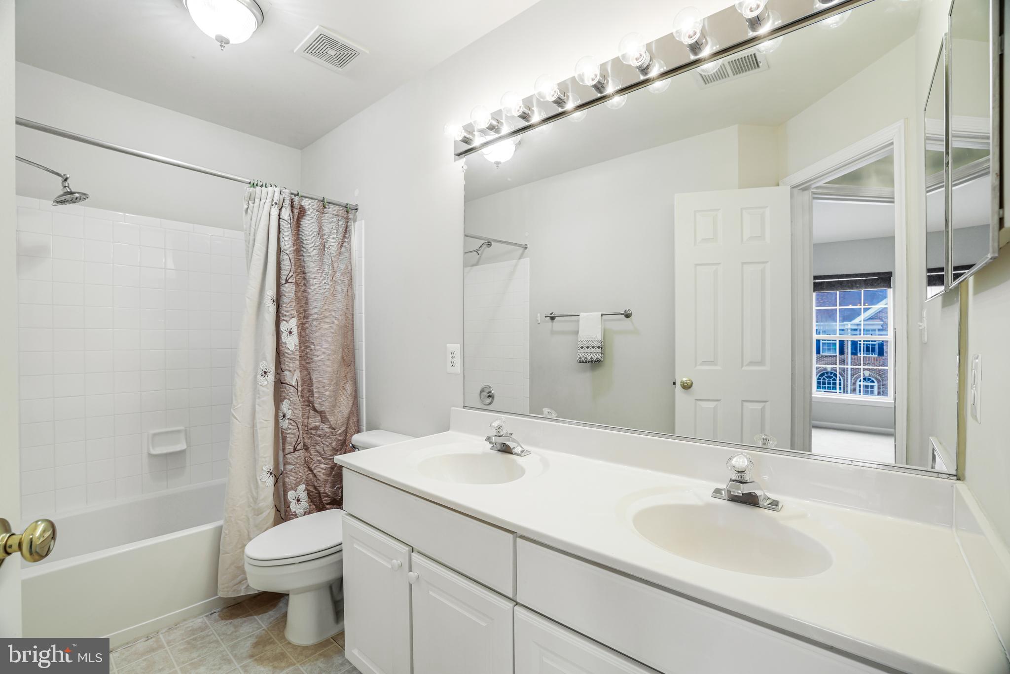 KINCAID FOREST - Residential Lease