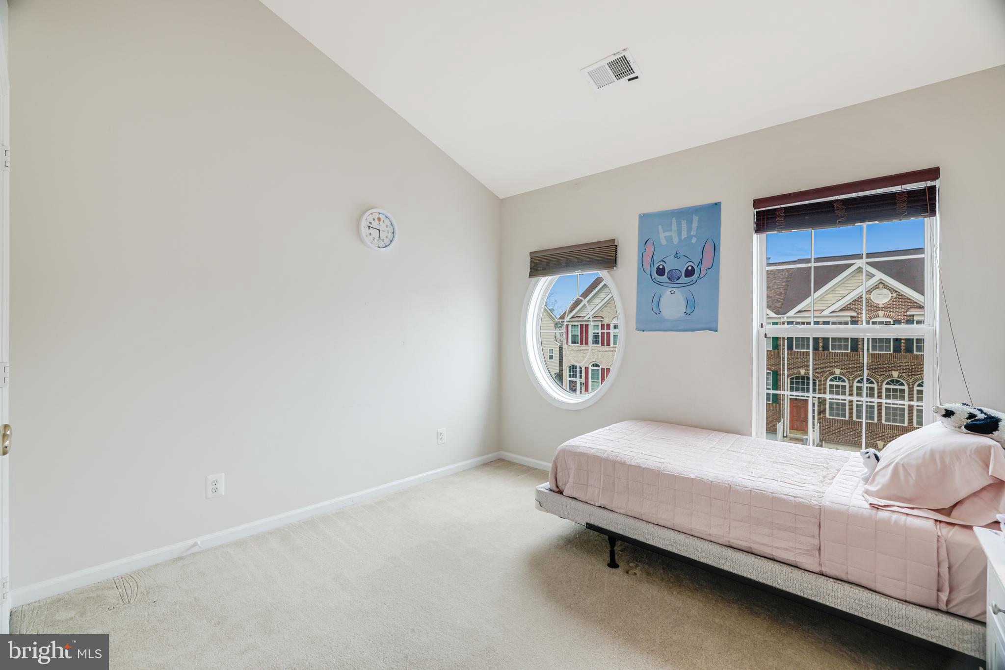KINCAID FOREST - Residential Lease
