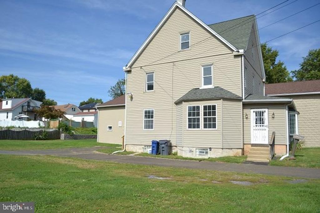 Photo of 1664 Easton Road, WILLOW GROVE, PA 19090 (MLS # PAMC2157396)