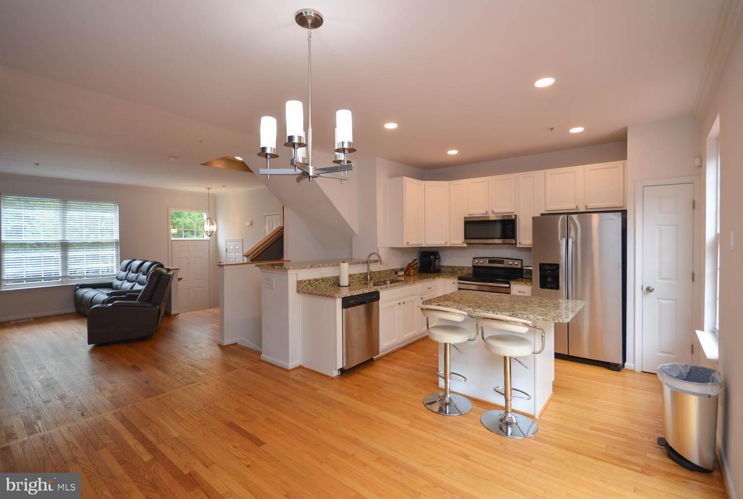 HUNTINGTON RIDGE - Residential