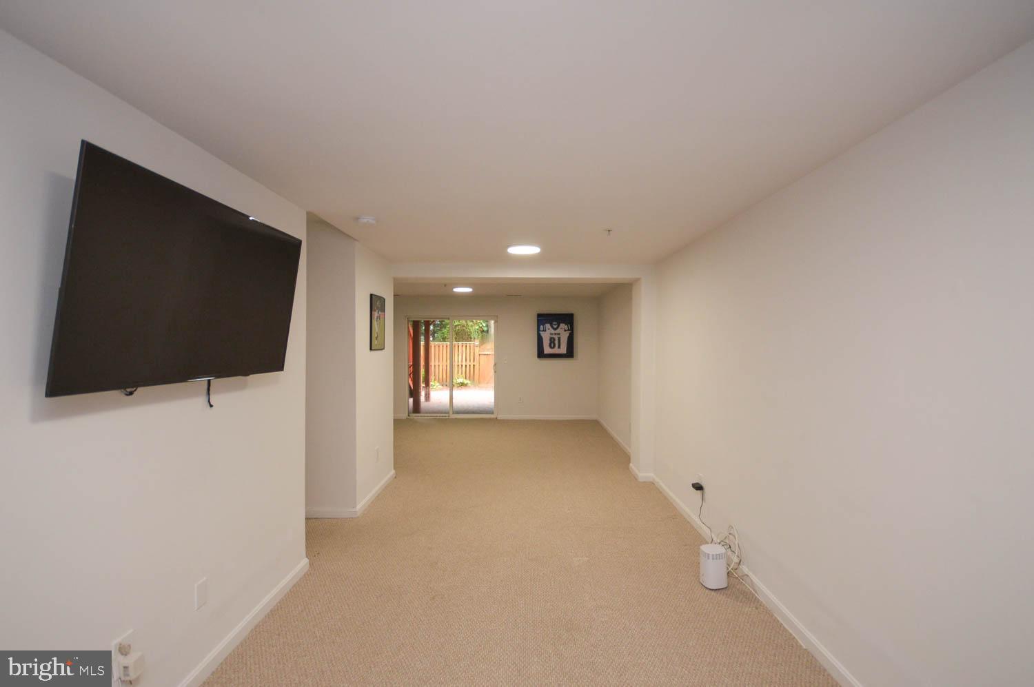 HUNTINGTON RIDGE - Residential