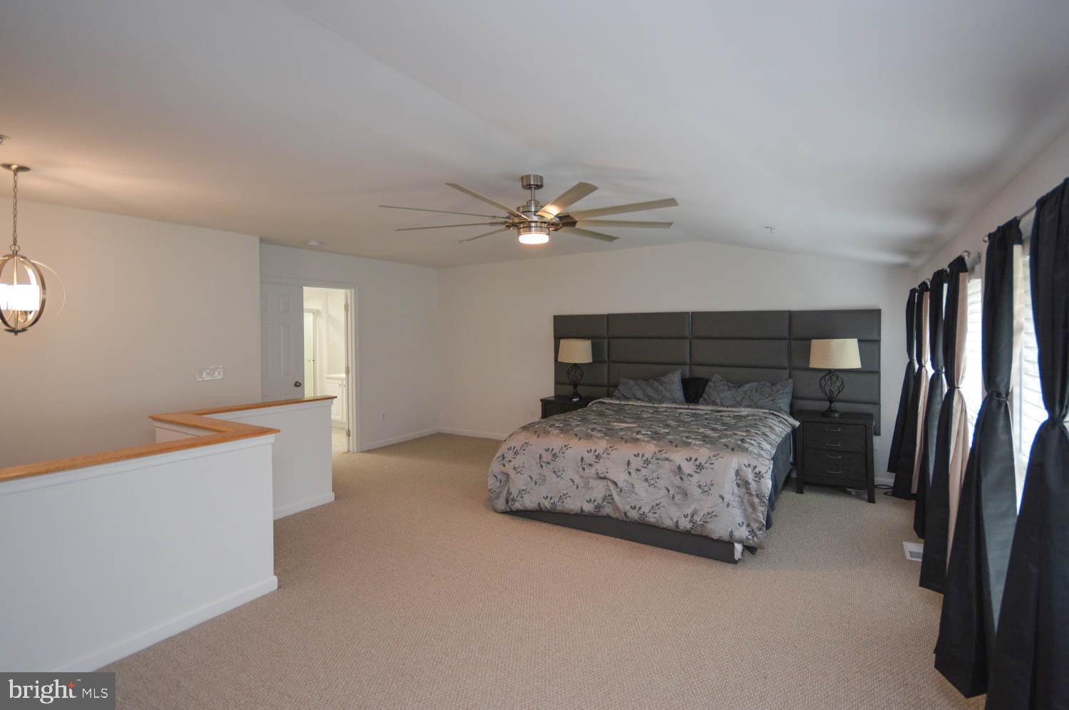 HUNTINGTON RIDGE - Residential