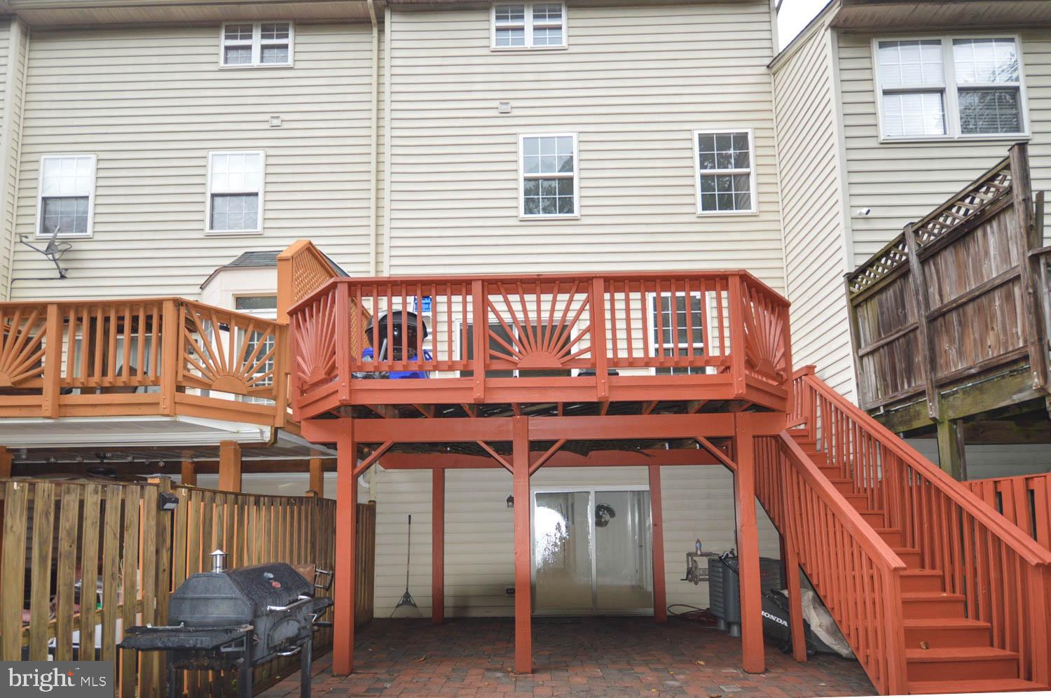 HUNTINGTON RIDGE - Residential