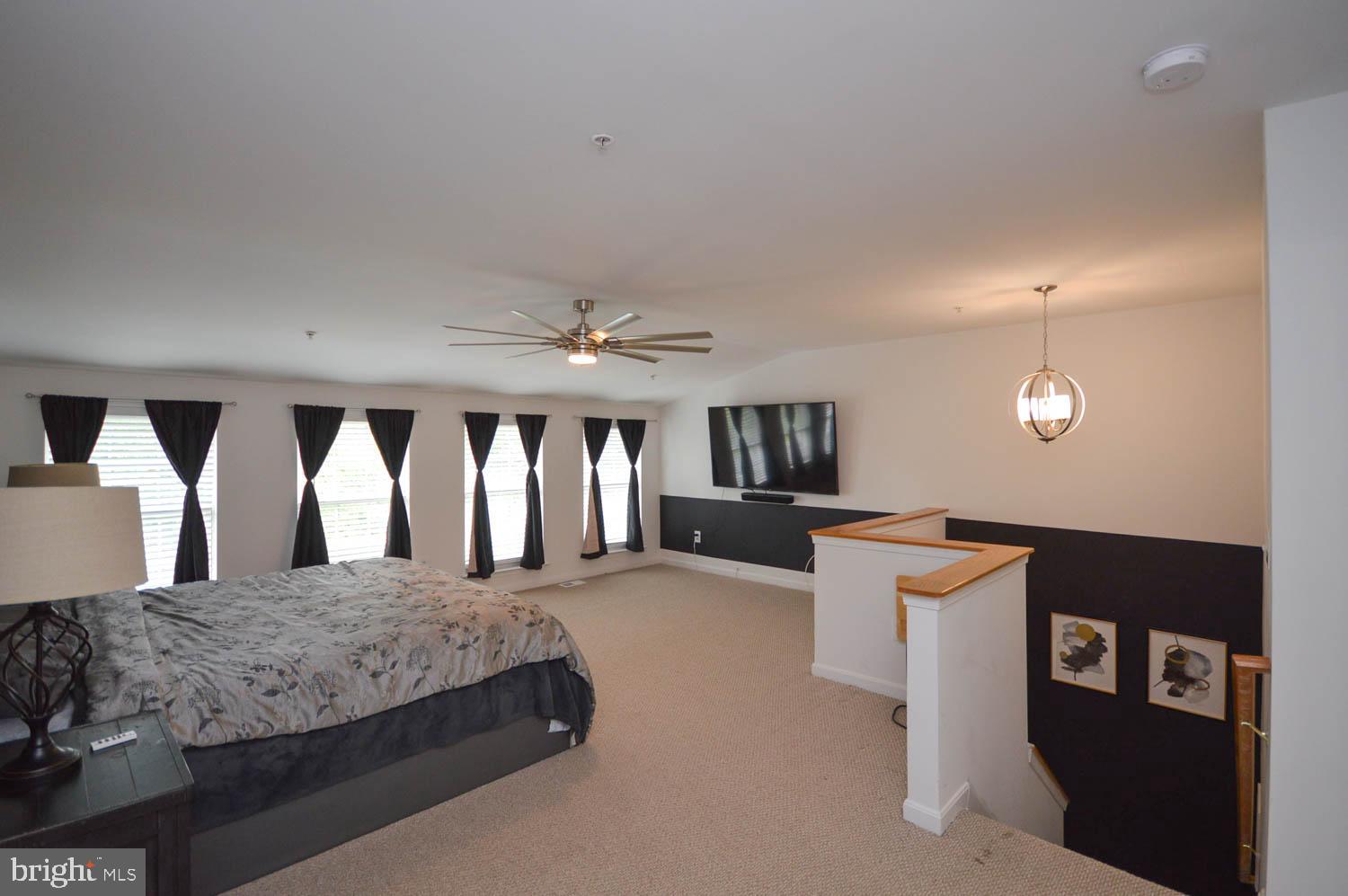 HUNTINGTON RIDGE - Residential