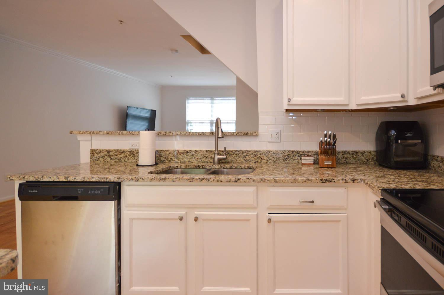 HUNTINGTON RIDGE - Residential