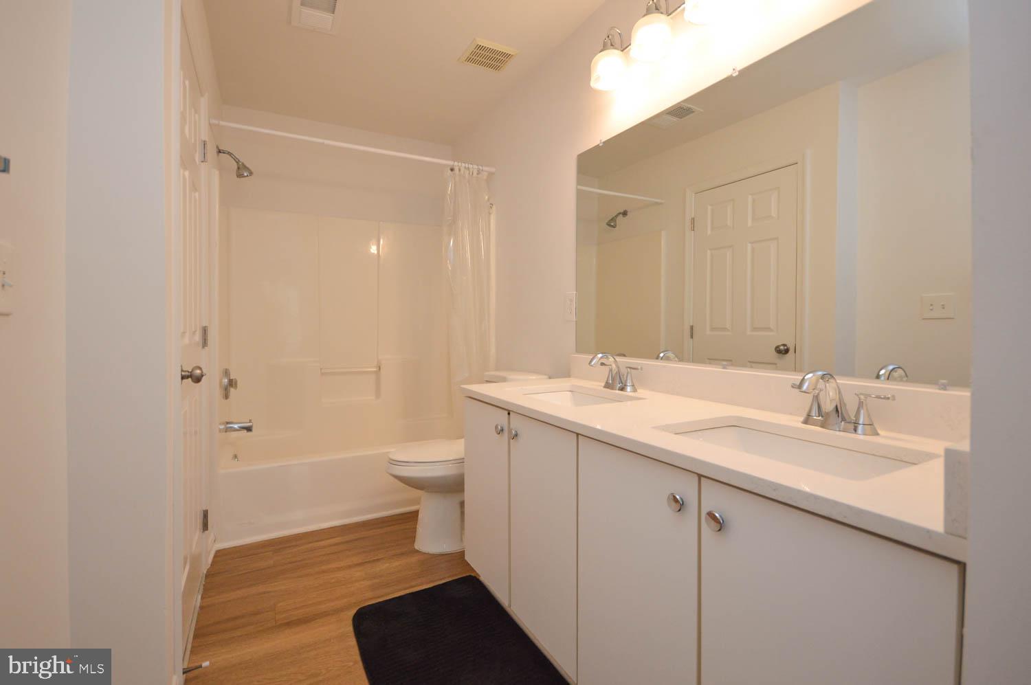 HUNTINGTON RIDGE - Residential