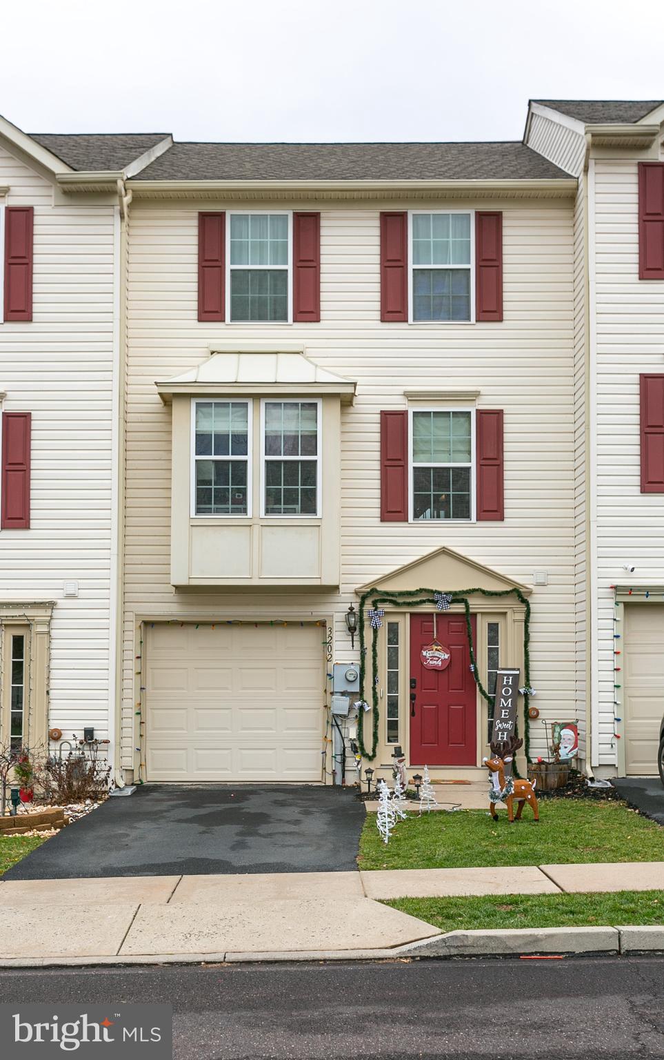 Here is your opportunity to own this awesome 3-level 3 bedroom, 2.1-bath townhouse/condo in the desirable Hills at Woodgate subdivision. This tastefully decorated home features a lower-level family/utility room with a powder room making the lower level a great place to relax or entertain guests. The kitchen boast gas cooking, wood floors, and plenty of cabinetry and counter space. There is also a door leading out onto the rear deck. The living room is spacious and offers plenty of options for furniture placement. The upper floor is where you'll find two additional bedrooms and the main bedroom with a full bath, soaking tub, and stall shower. The utilities (HVAC, Hot Water, and water softener systems ) have been recently upgraded. There is a one-car front-loading garage with a door opener. Enjoy all the amenities of condo living at The Hills at Woodgate.