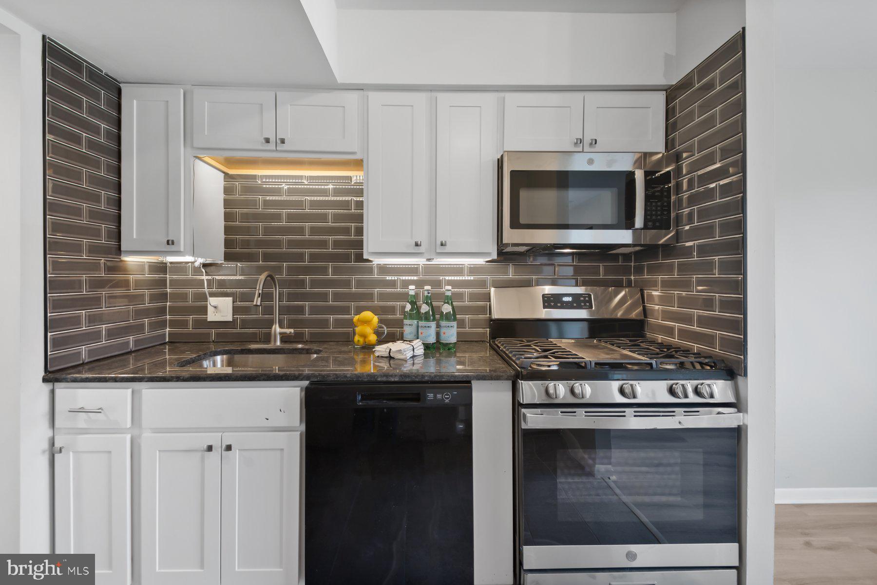 TREOVER CONDOMINIUM - Residential