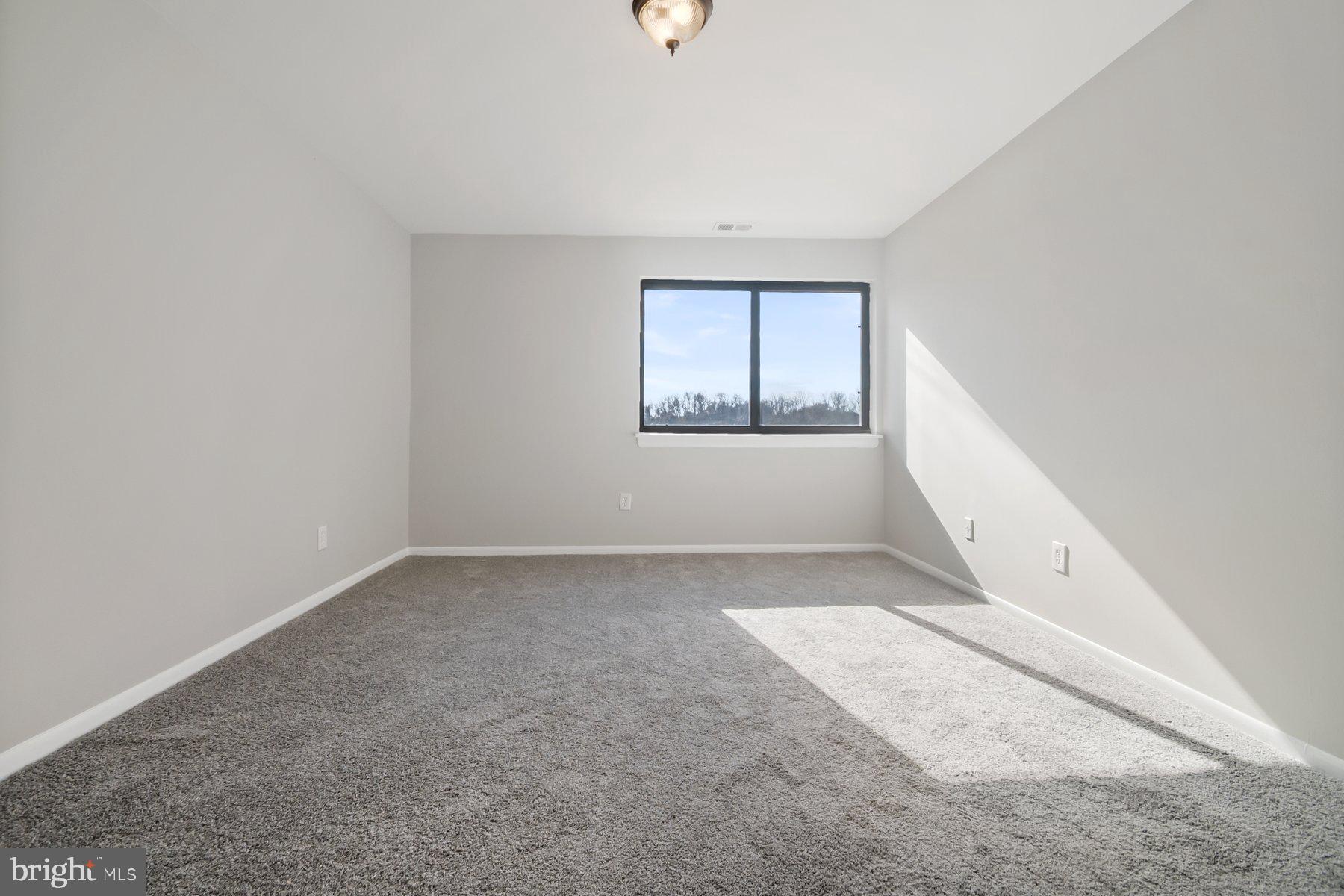 TREOVER CONDOMINIUM - Residential