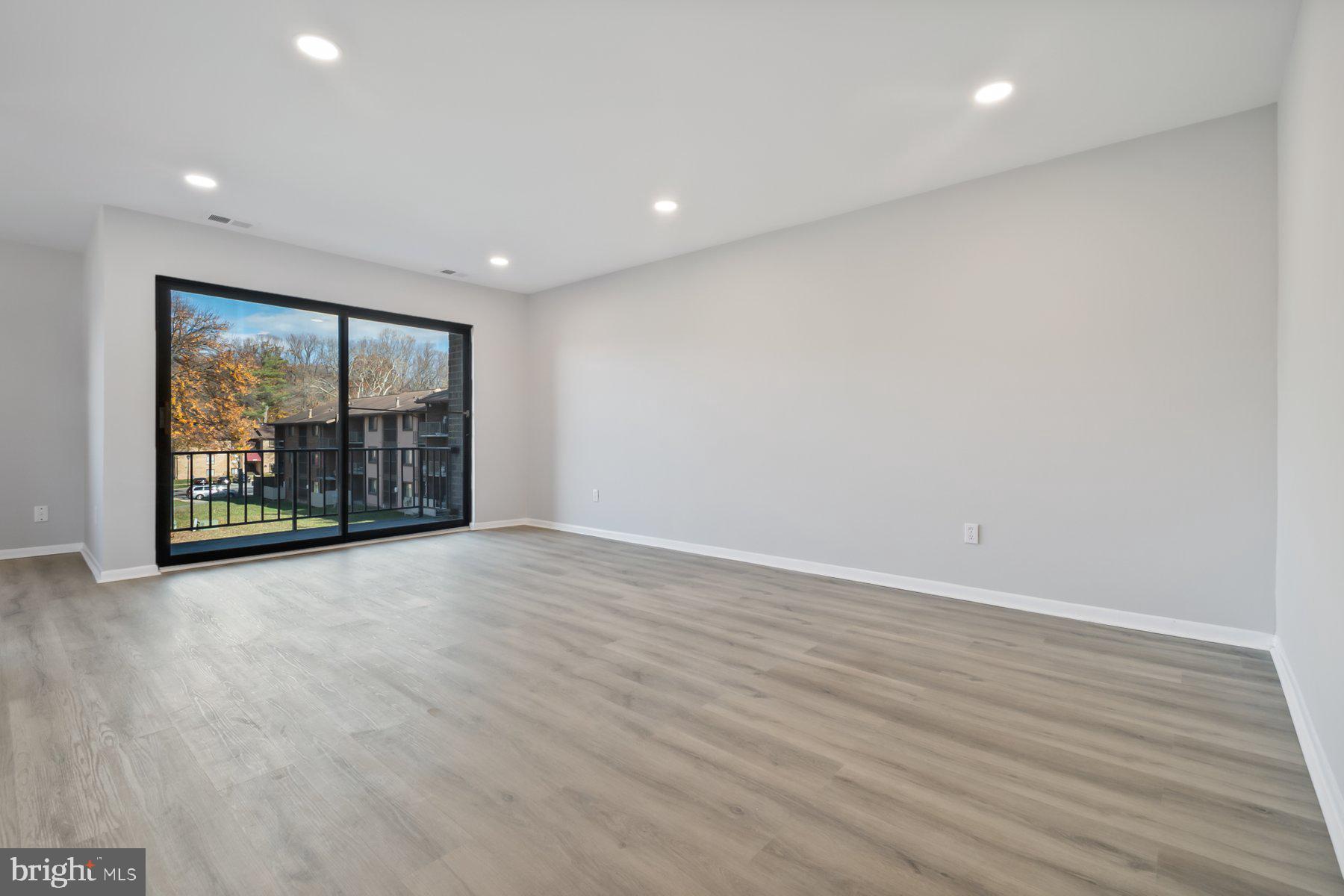 TREOVER CONDOMINIUM - Residential