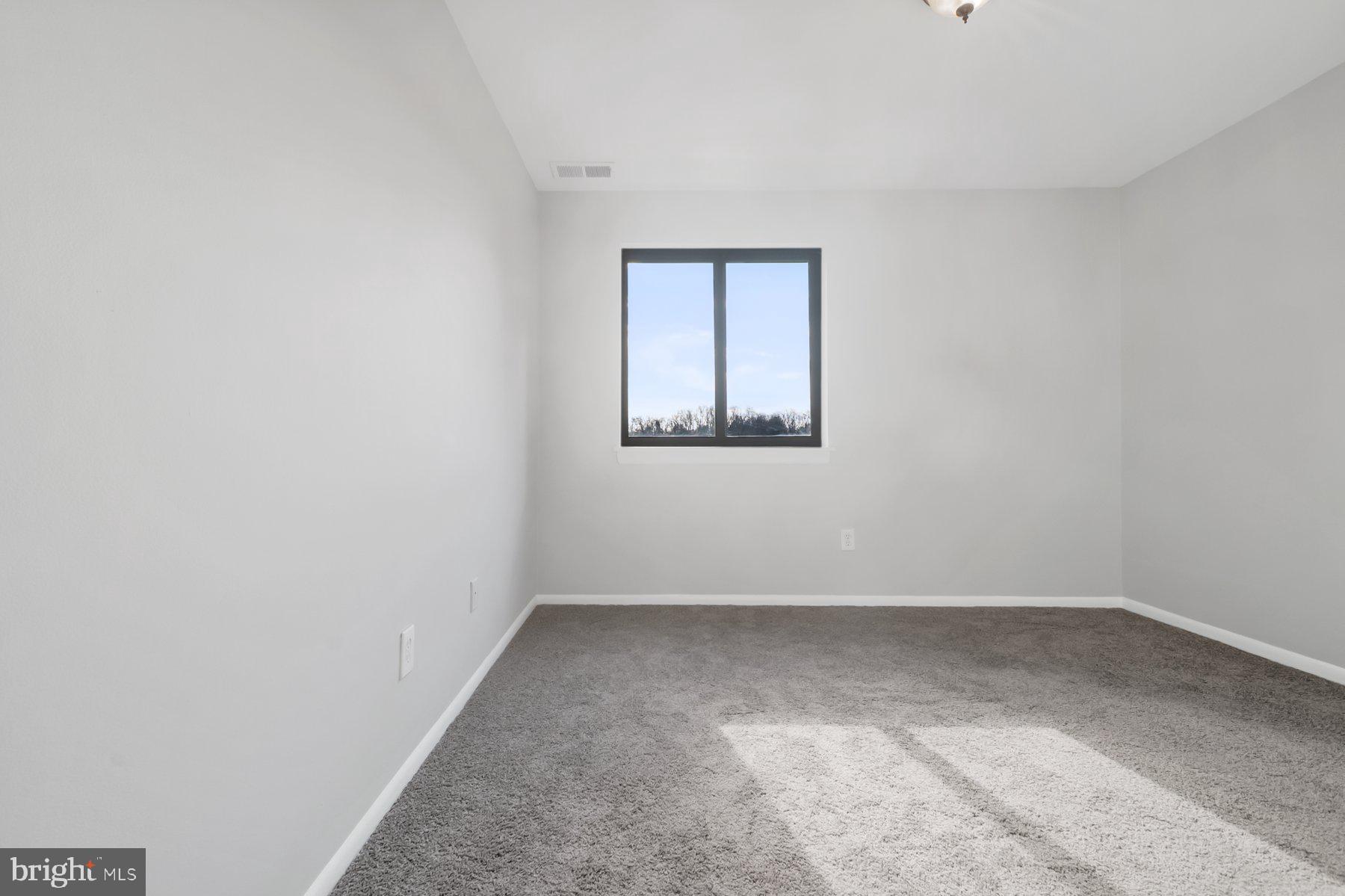 TREOVER CONDOMINIUM - Residential