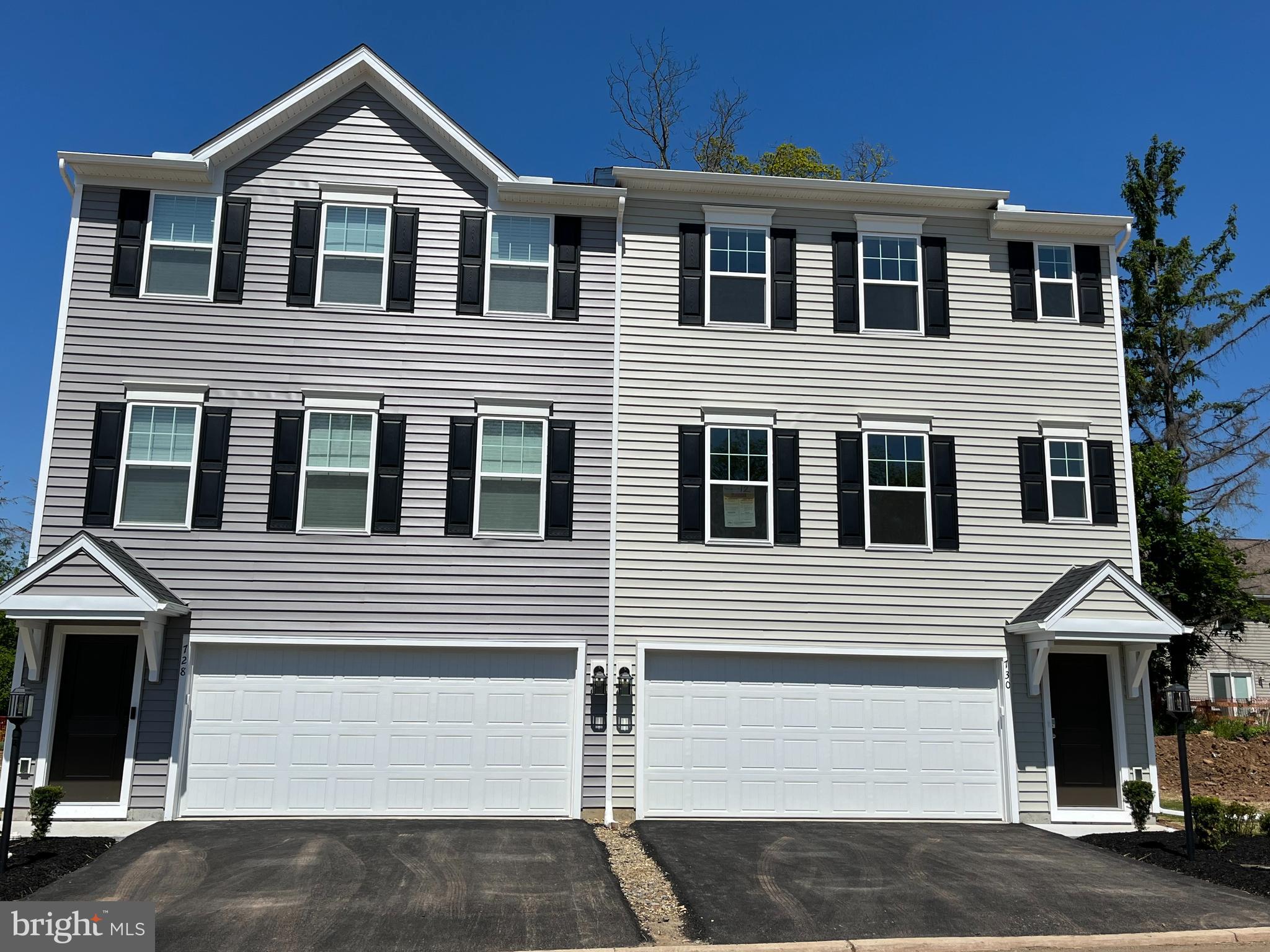 DEERFIELD ESTATES - Residential