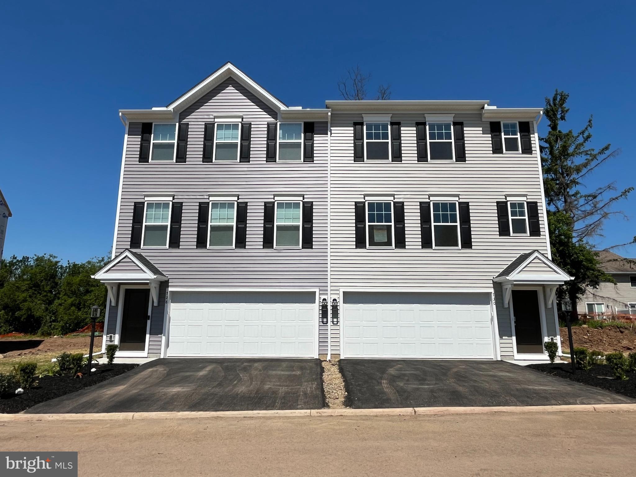 DEERFIELD ESTATES - Residential