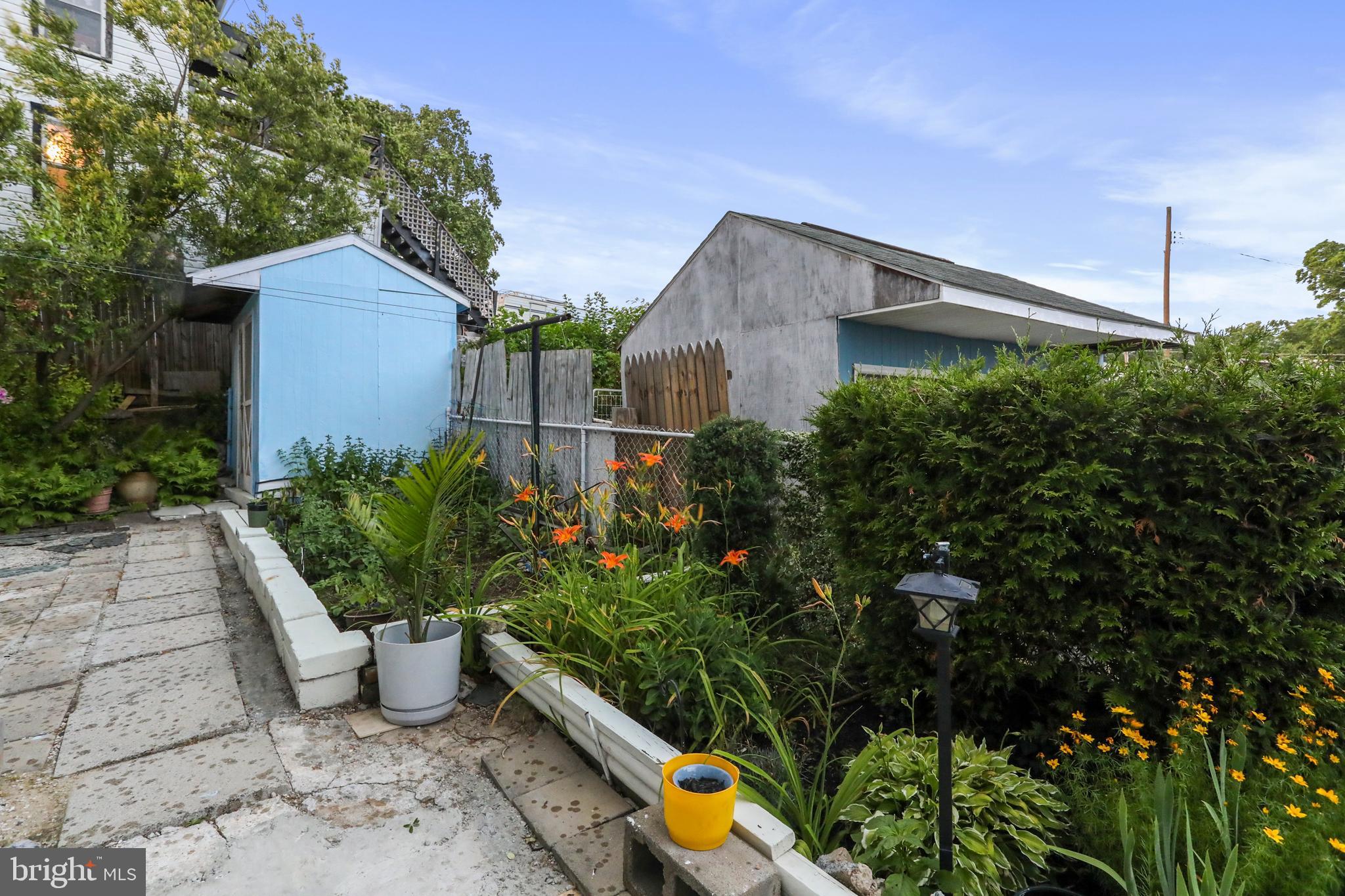 HAGERSTOWN - Residential