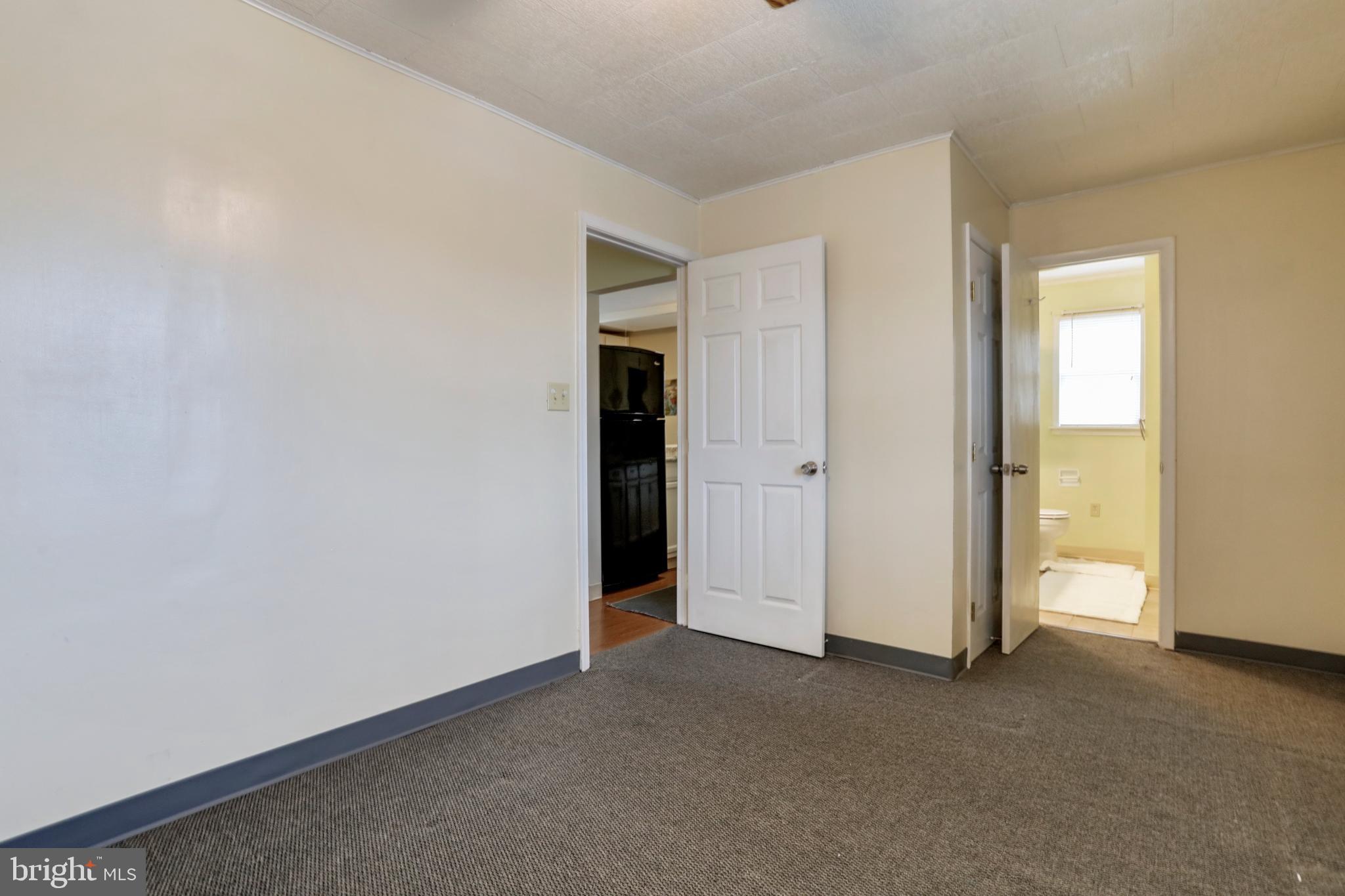 HAGERSTOWN - Residential