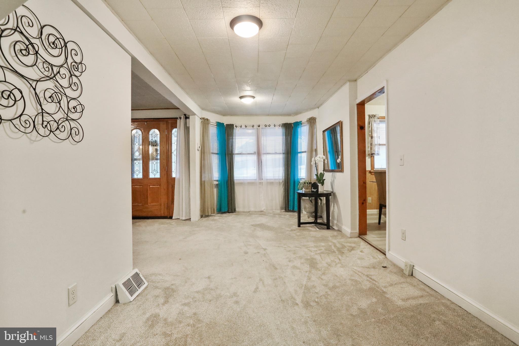 HAGERSTOWN - Residential