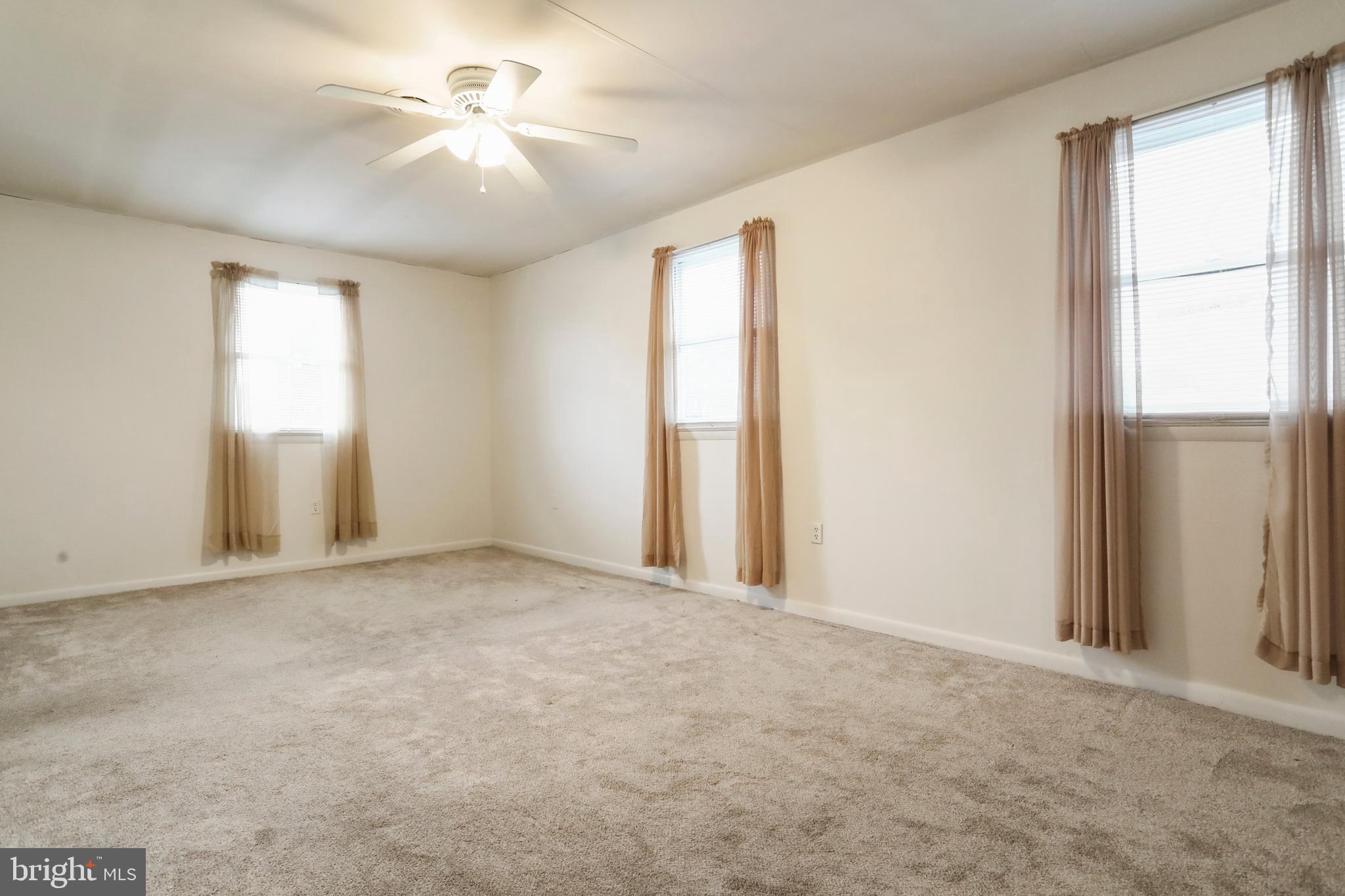 HAGERSTOWN - Residential