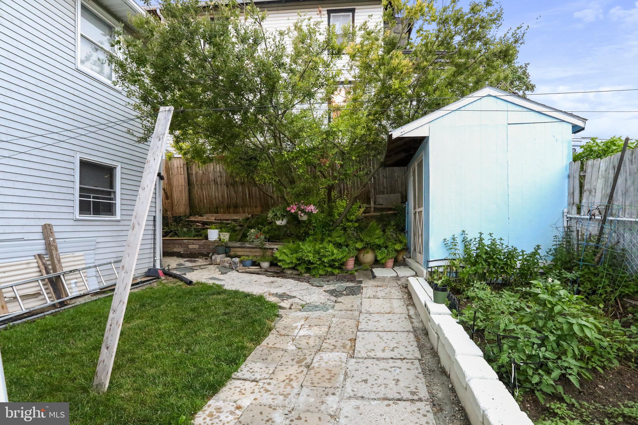 HAGERSTOWN - Residential