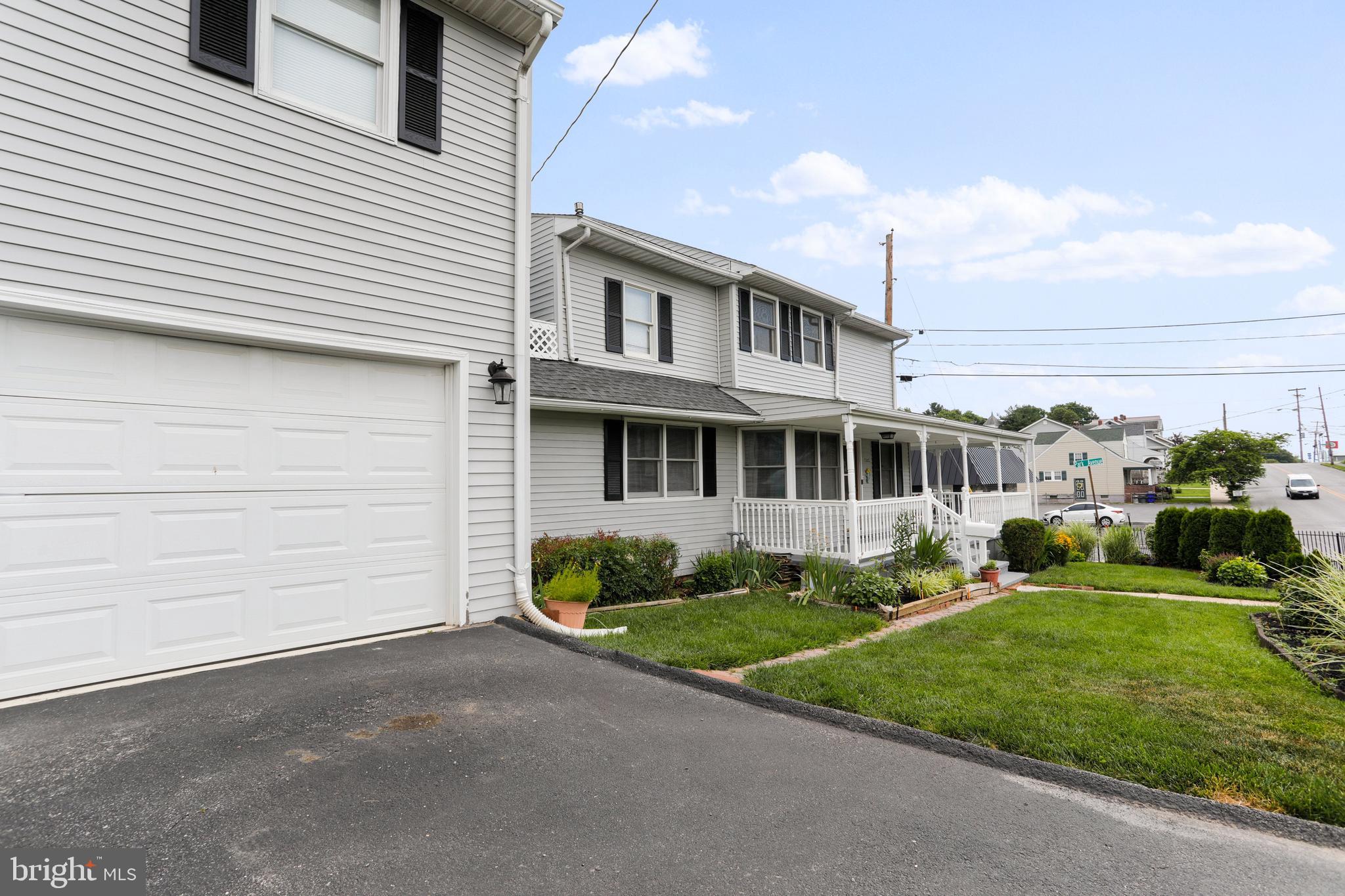 HAGERSTOWN - Residential