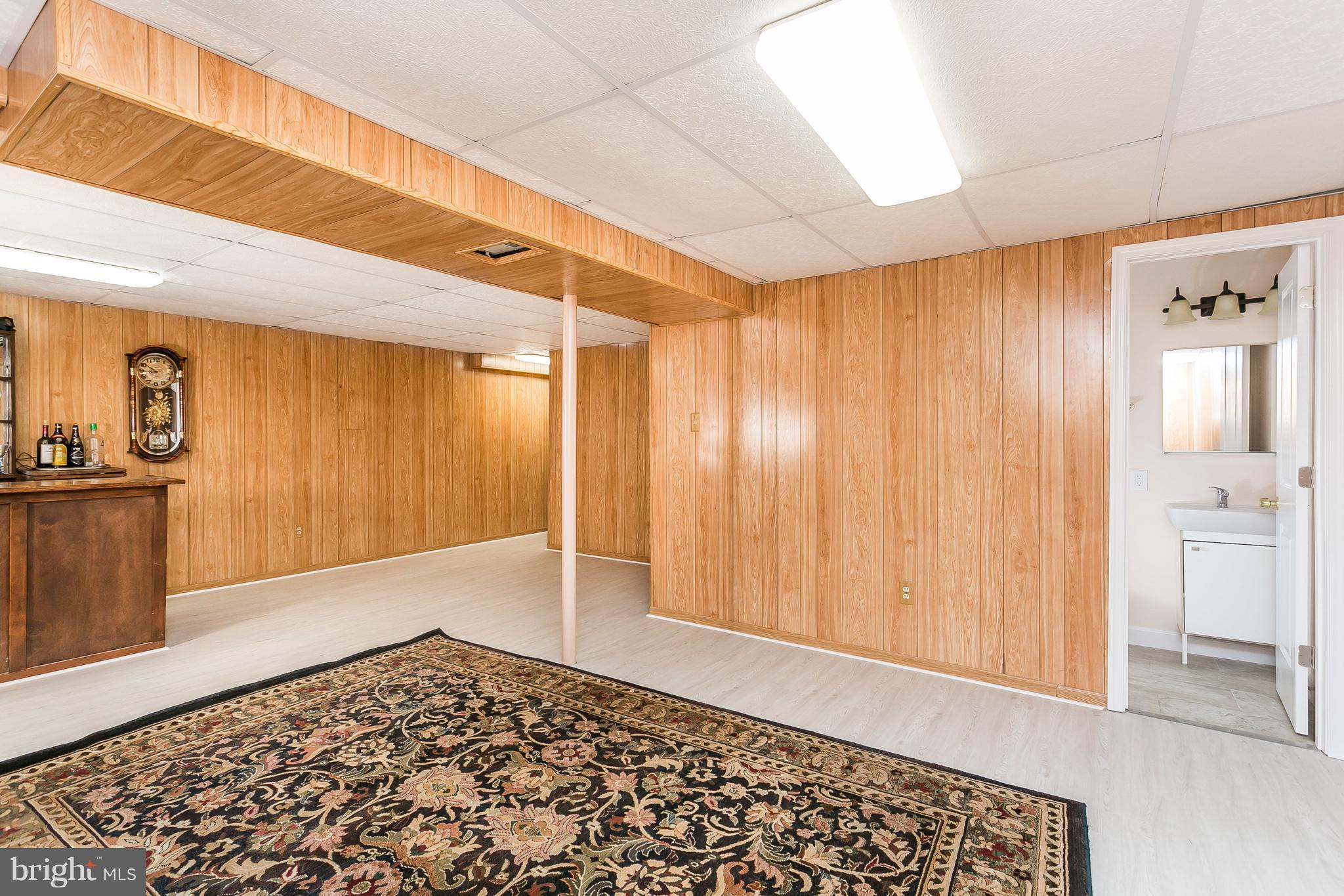 TIMBER GROVE - Residential