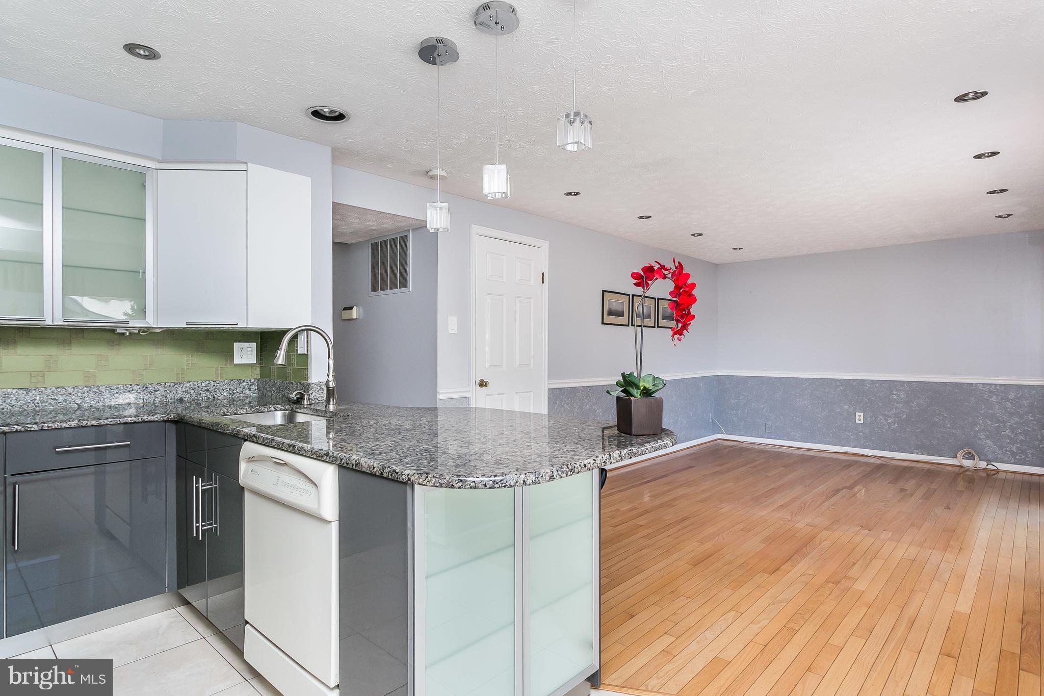 TIMBER GROVE - Residential