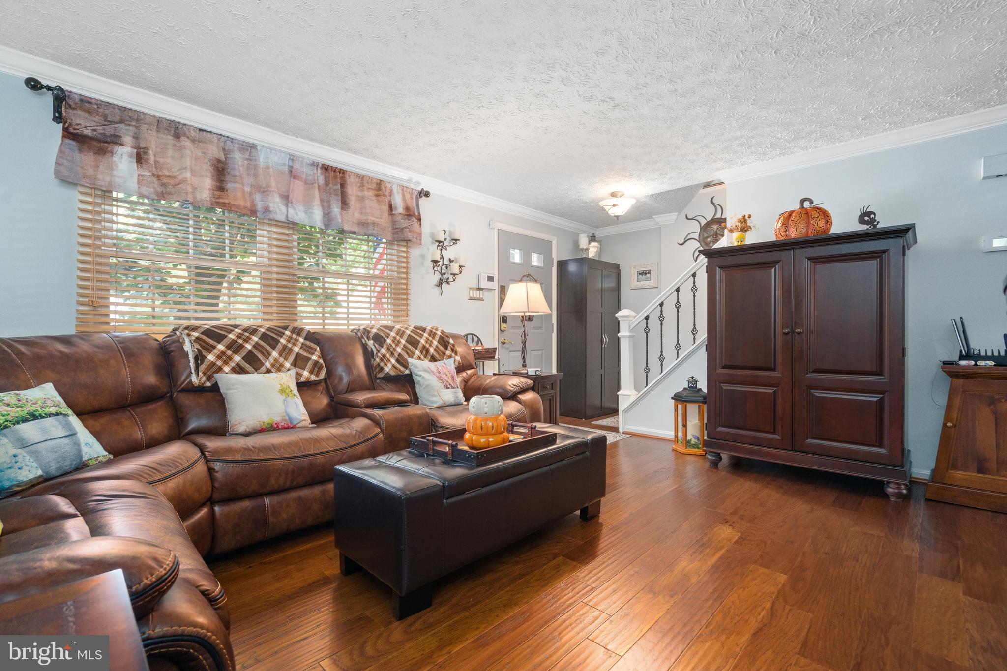 NEWINGTON FOREST - Residential