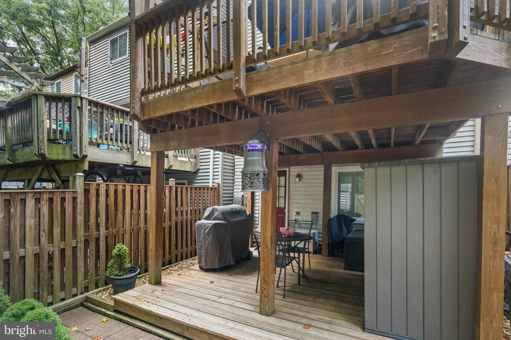 NEWINGTON FOREST - Residential