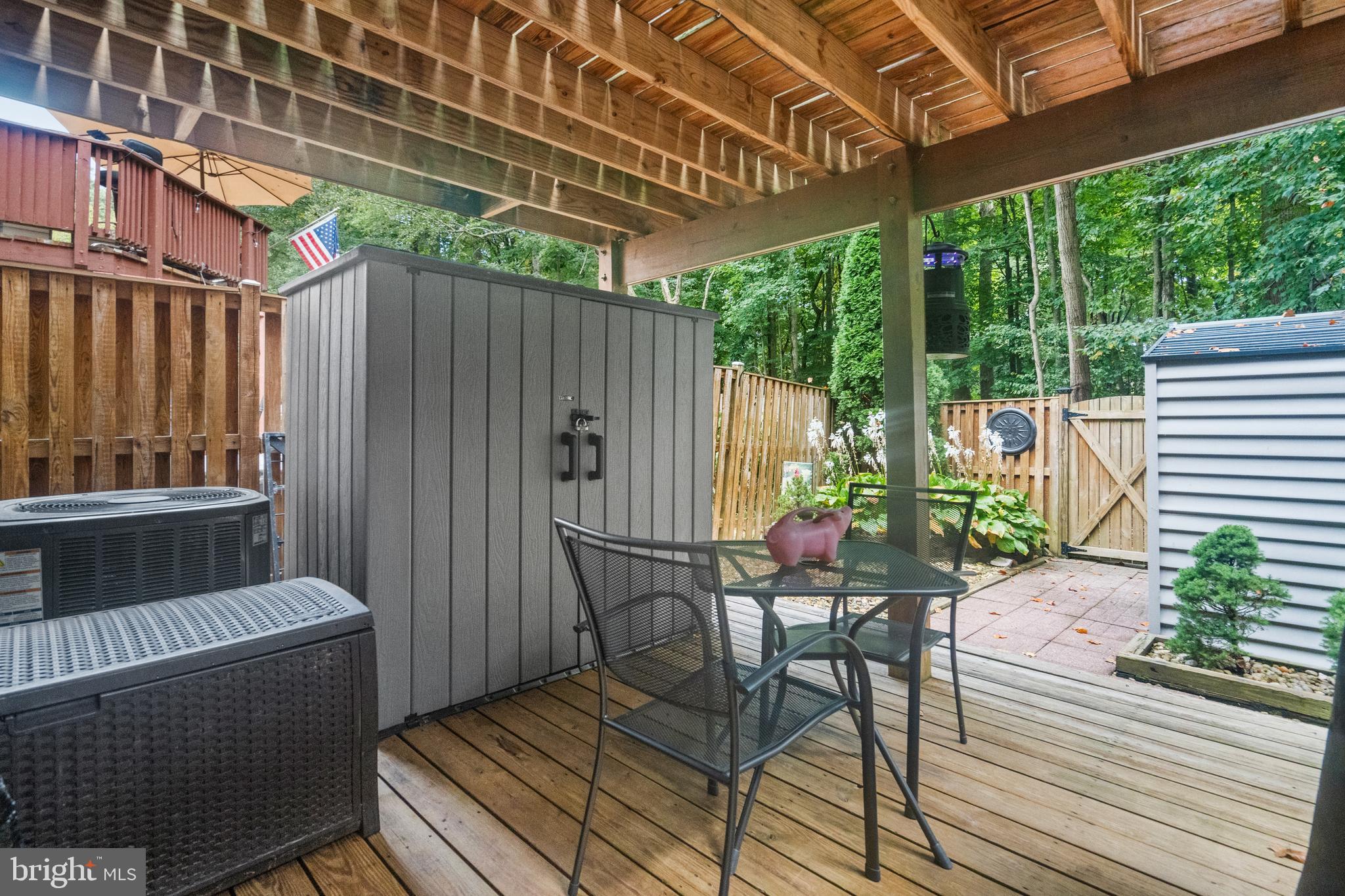 NEWINGTON FOREST - Residential