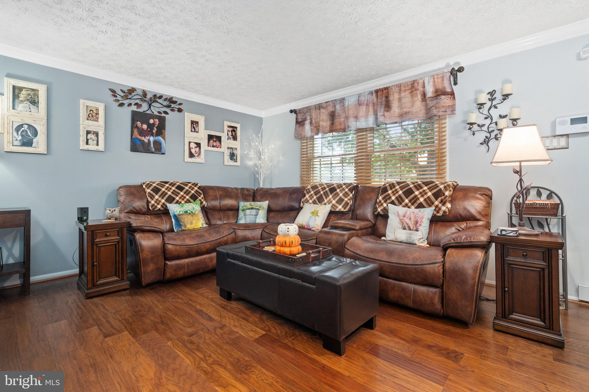 NEWINGTON FOREST - Residential