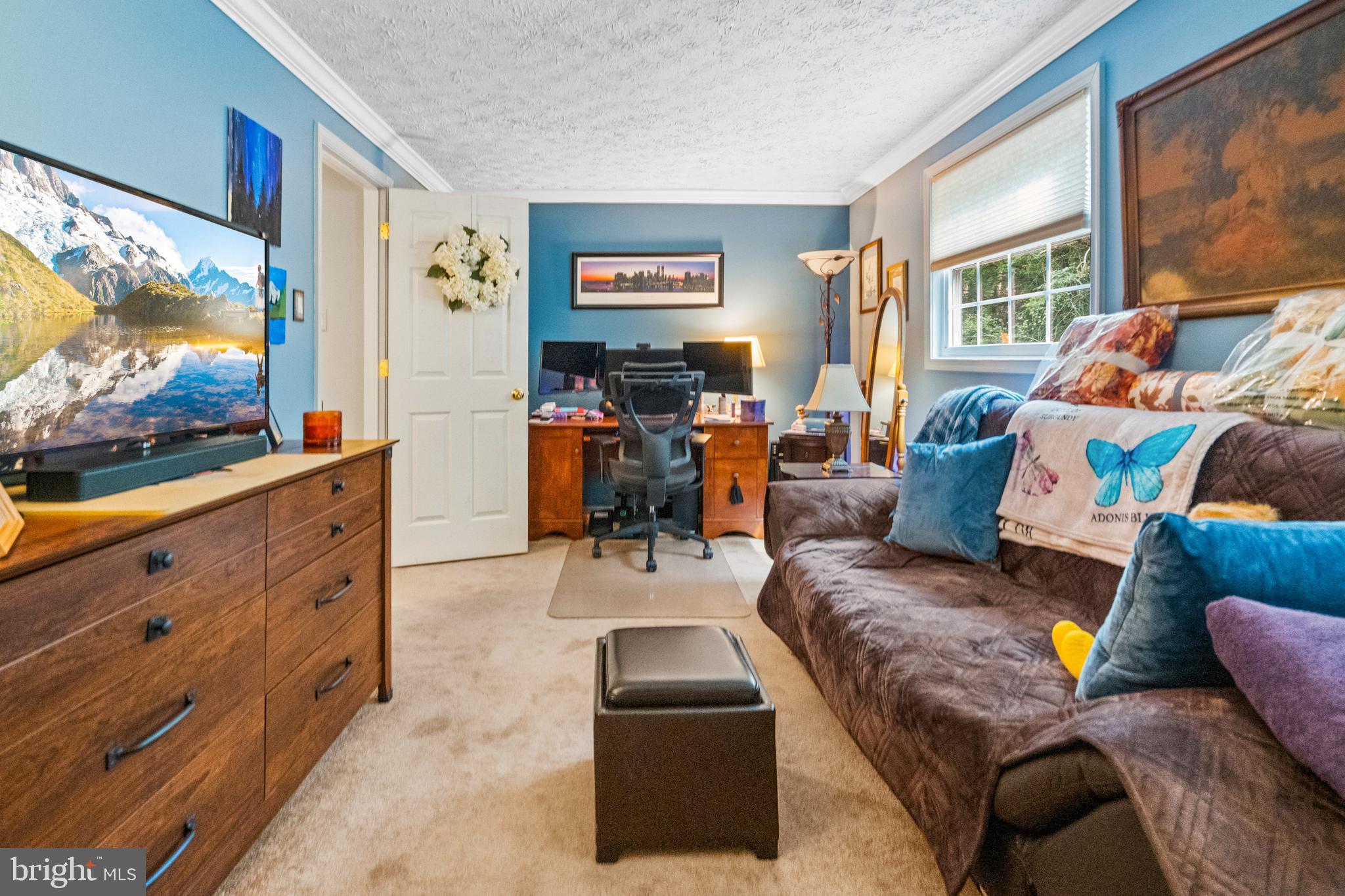 NEWINGTON FOREST - Residential