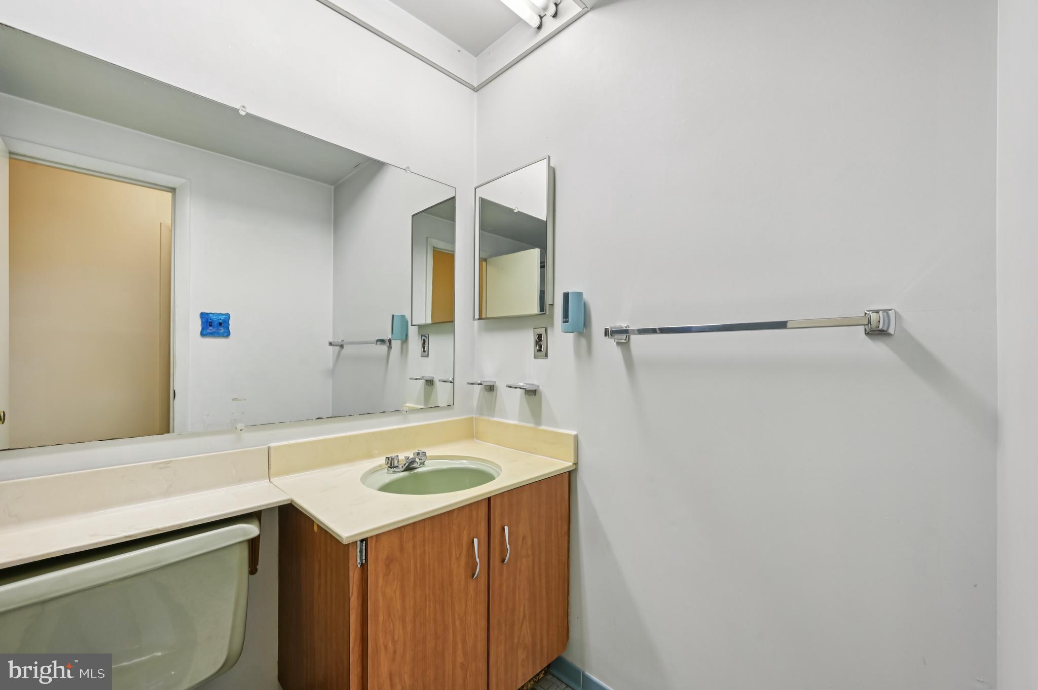 VILLAGE OF HARPERS CHOICE - Residential