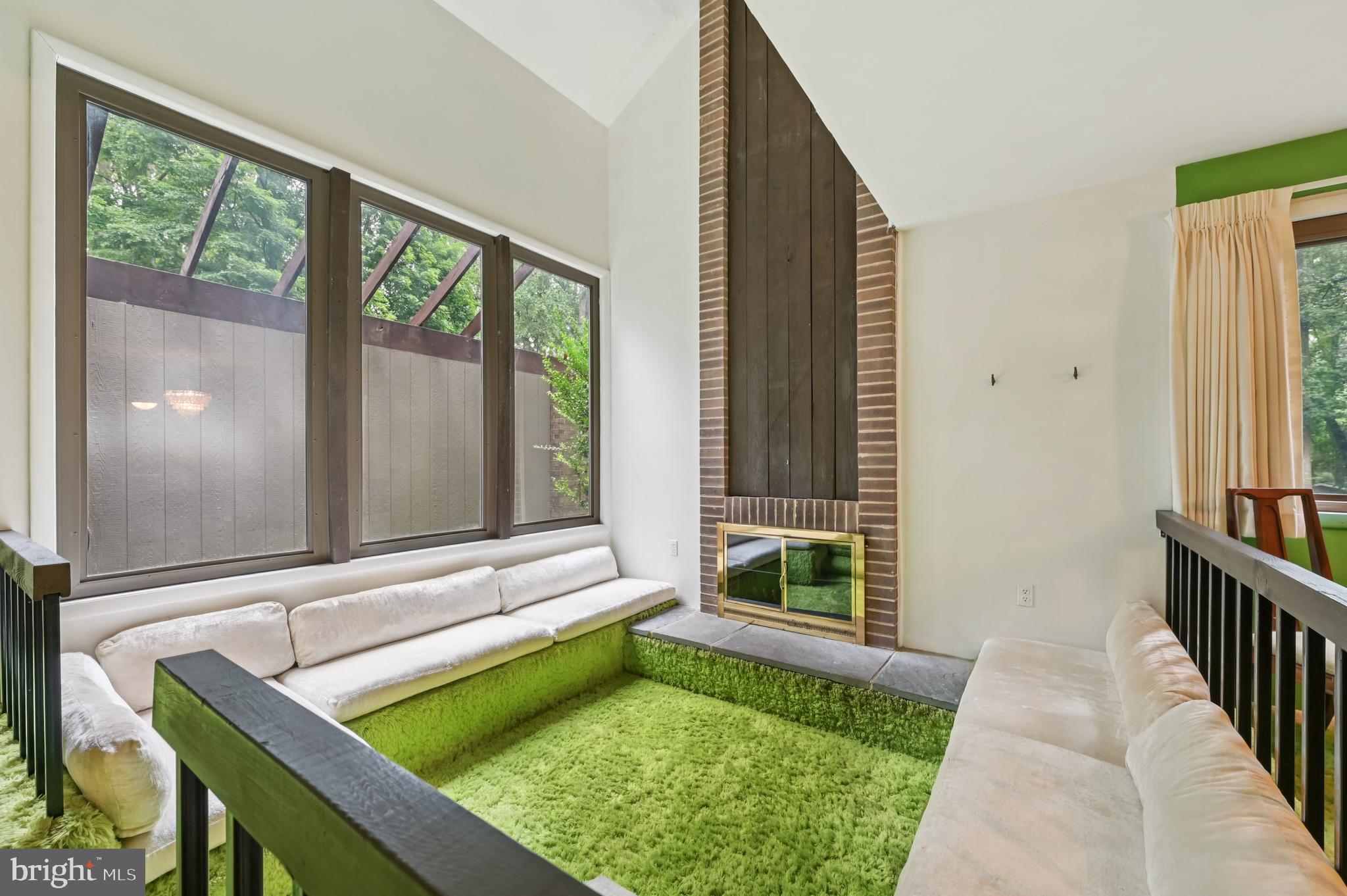 VILLAGE OF HARPERS CHOICE - Residential