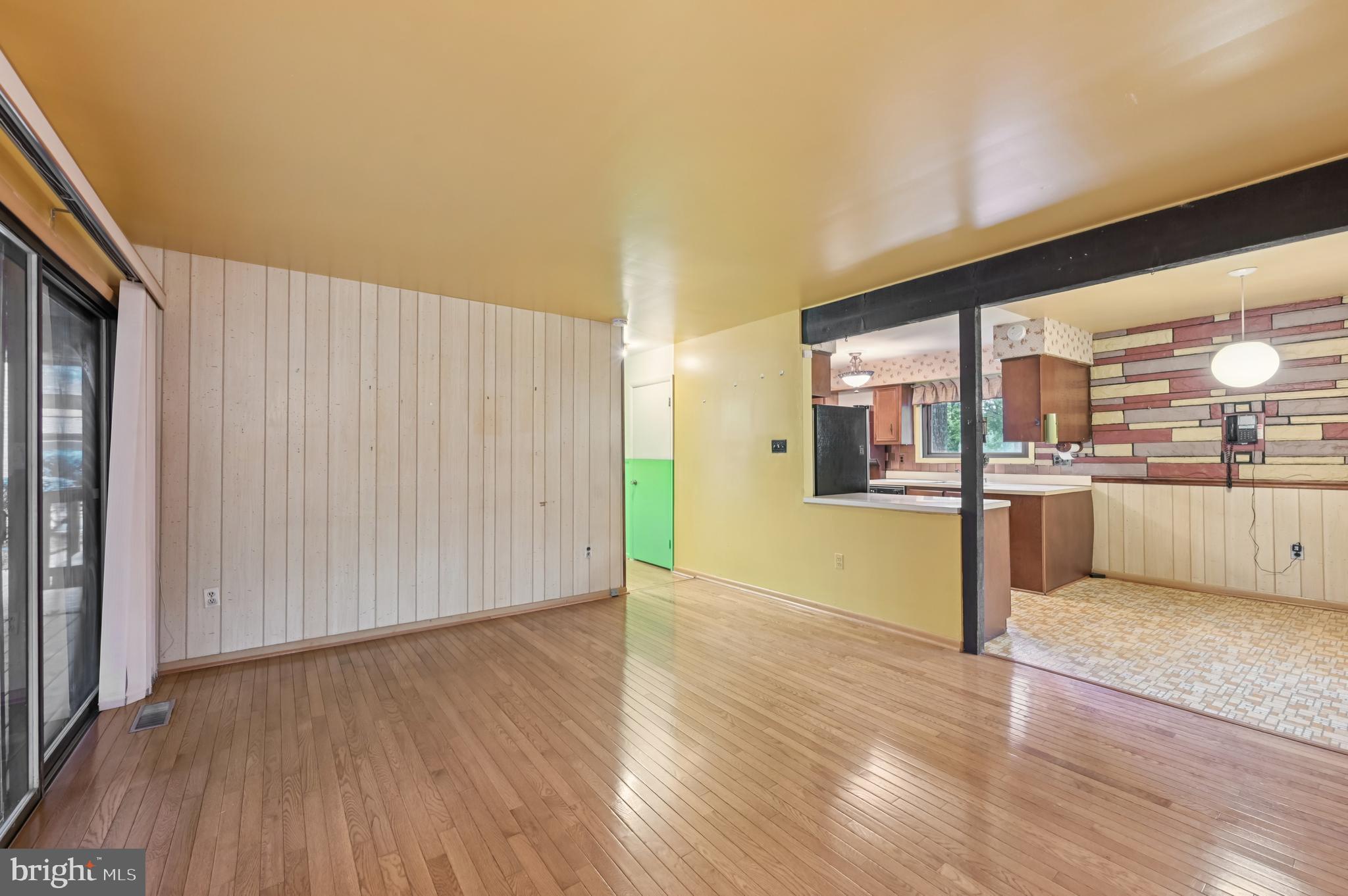 VILLAGE OF HARPERS CHOICE - Residential