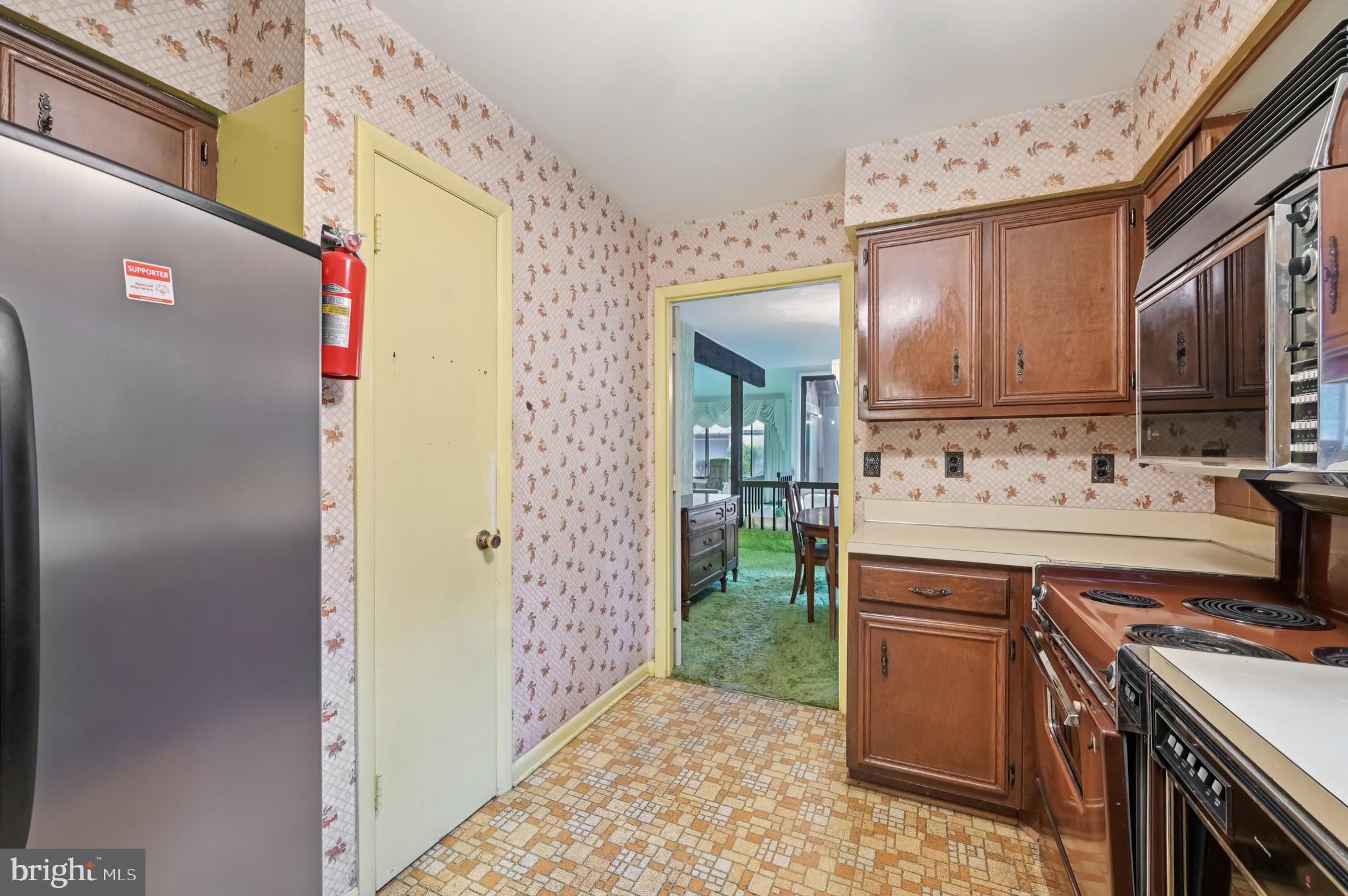 VILLAGE OF HARPERS CHOICE - Residential