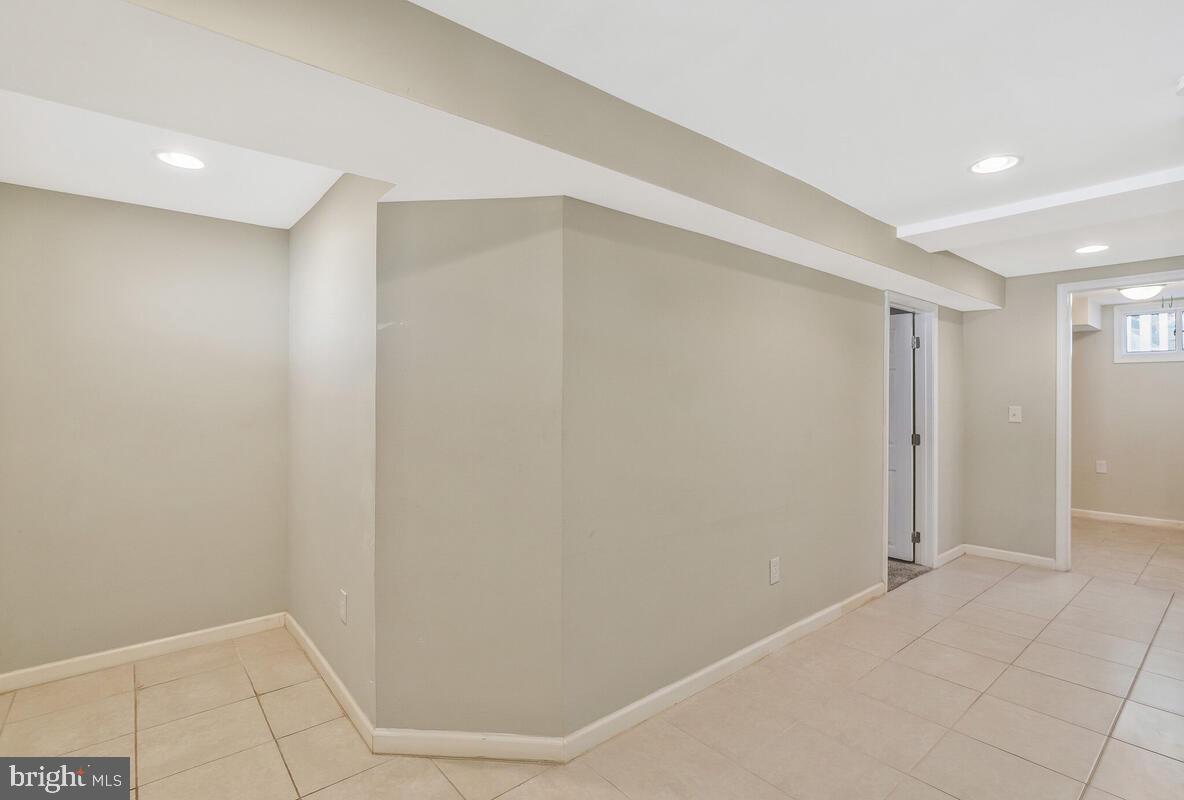 MARY MASON VILLAGE - Residential