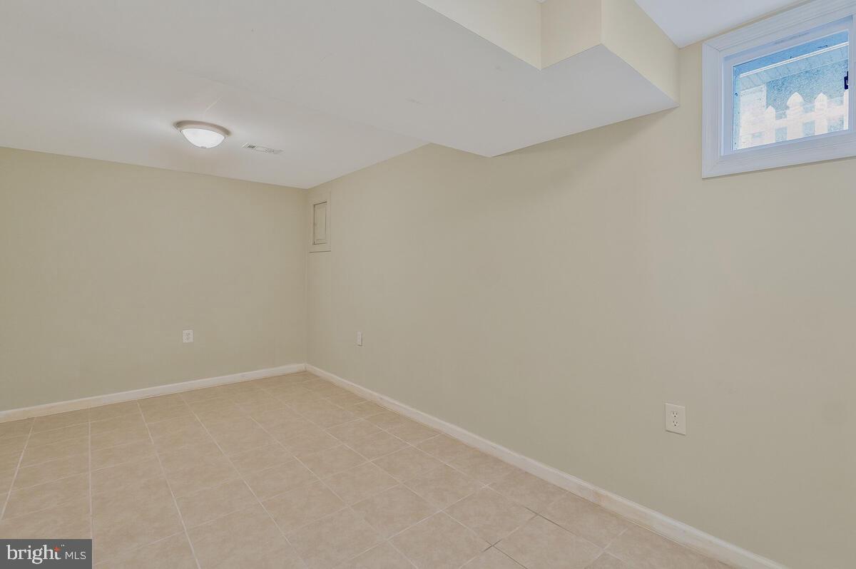 MARY MASON VILLAGE - Residential