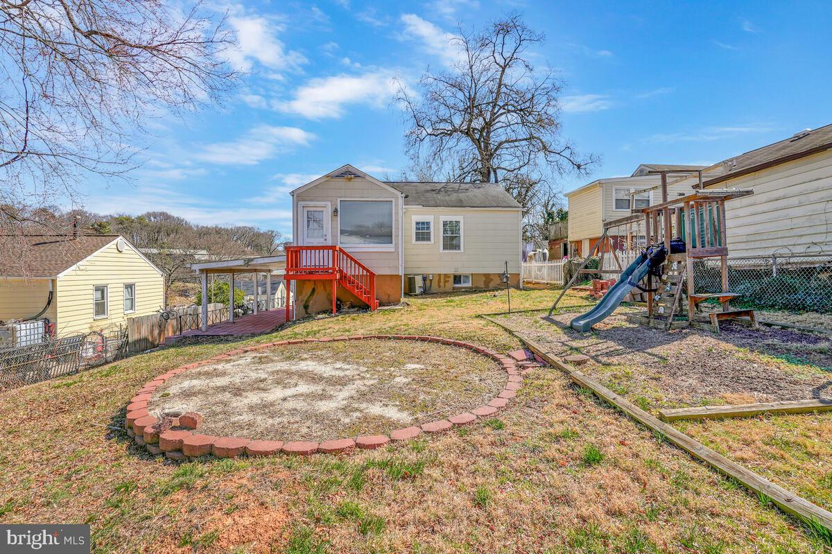 MARY MASON VILLAGE - Residential